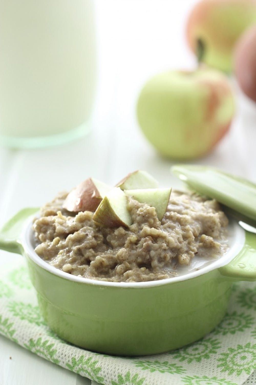 Slow-Cooker-Apple-Pie-Steel-Cut-Oatmeal-2