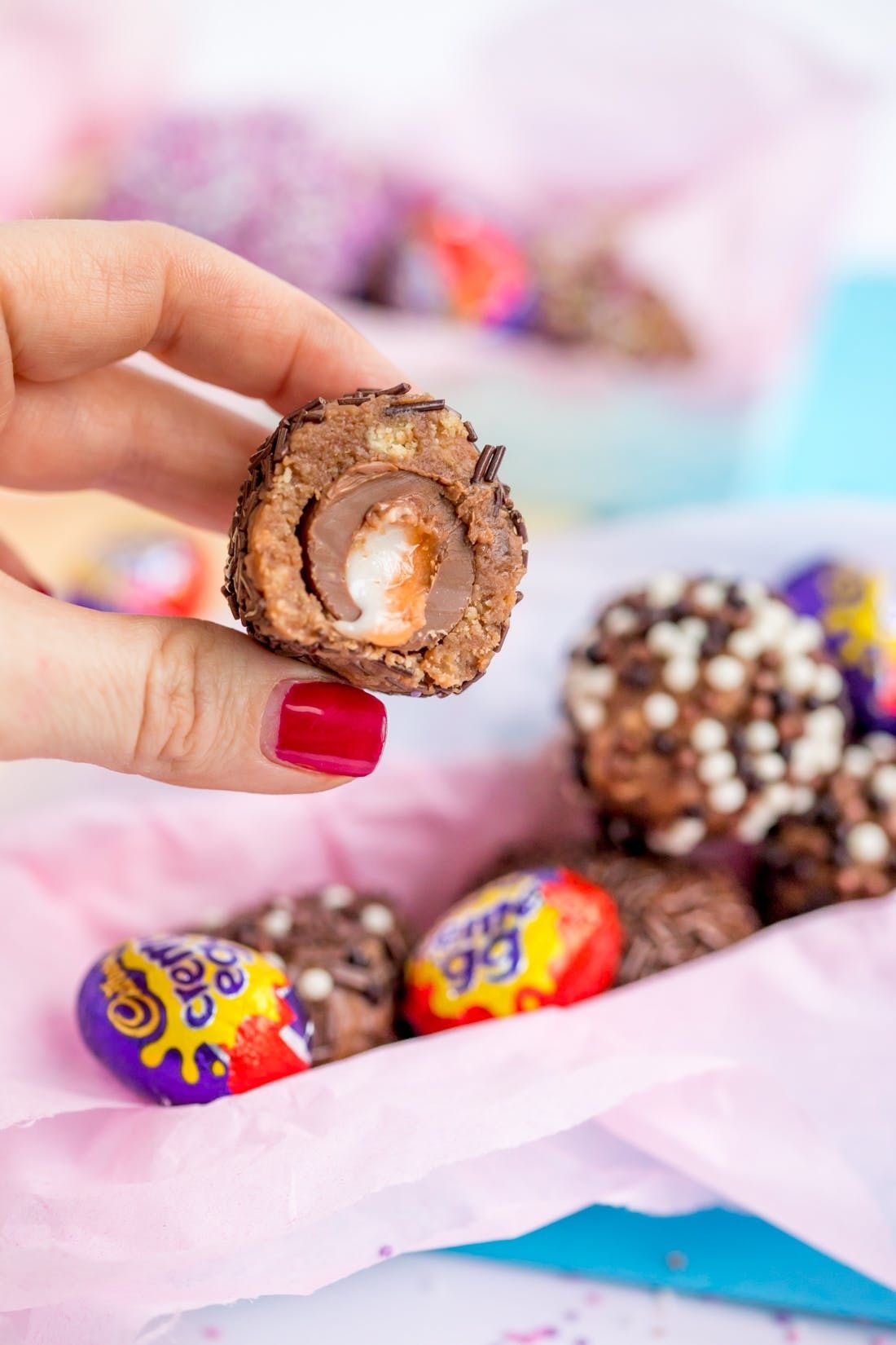 Ricetta dei tartufi all'uovo di Pasqua Cadbury Creme Egg