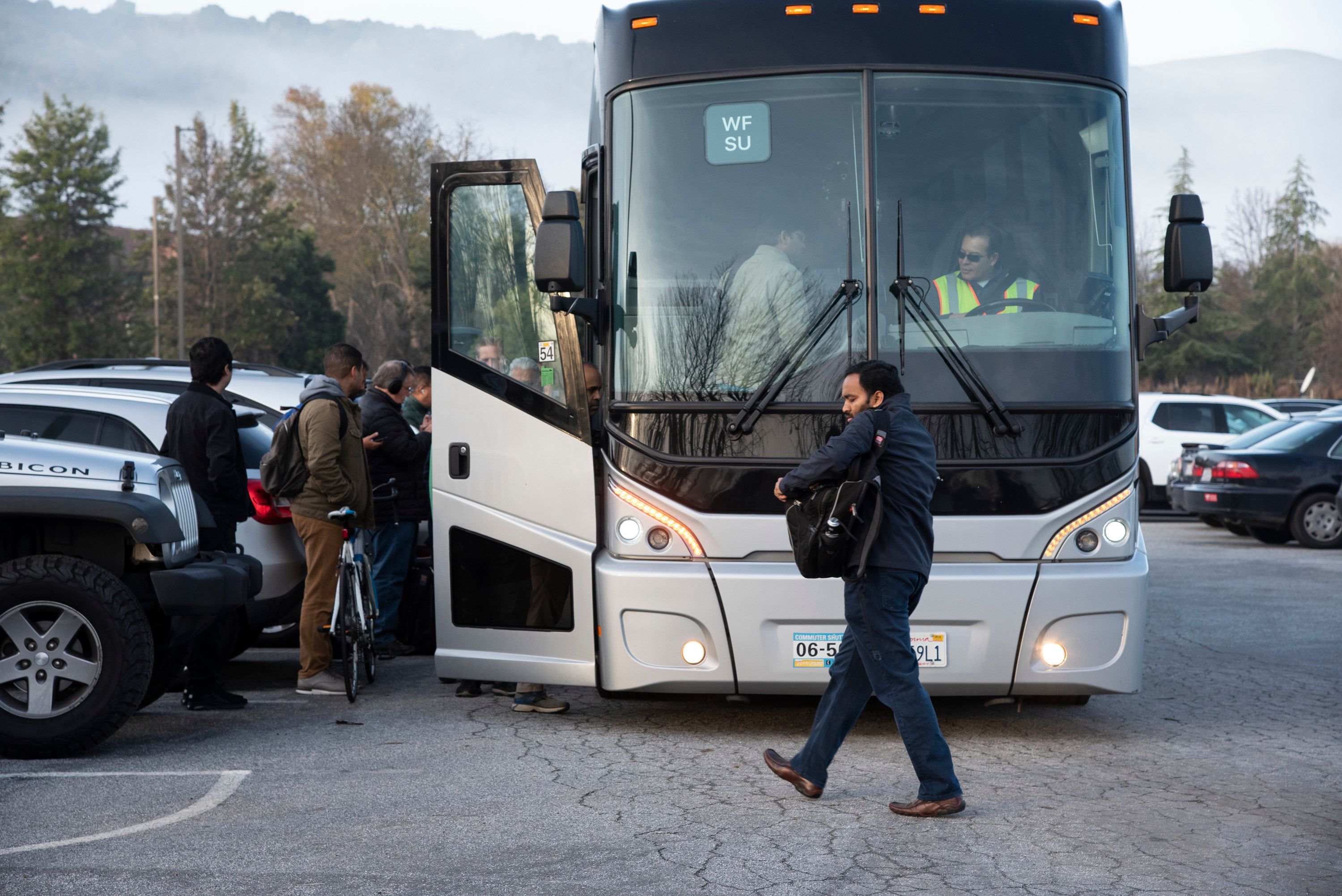 Tech Shuttles Now Travel As Far As Out As The Central Valley Protocol The People Power And Politics Of Tech