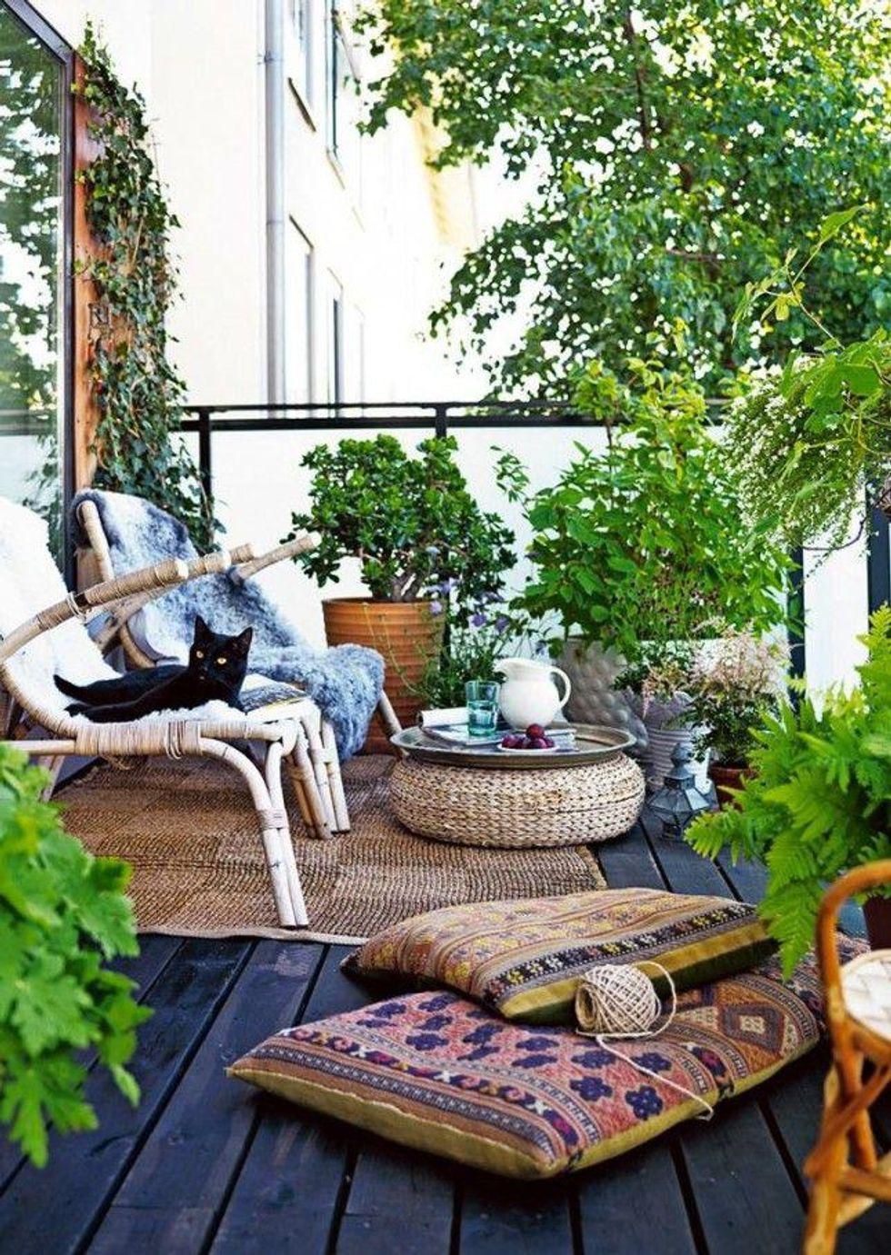 country living gardens on 14 Tiny Outdoor Garden Ideas Brit Co