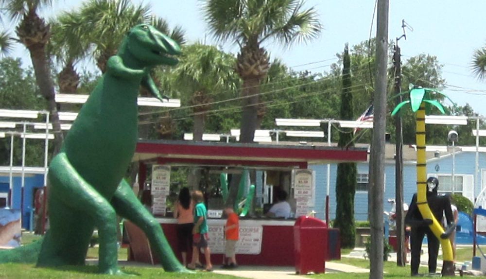 Florida S Trail Of 6 Vintage Goofy Golf And Putt Putt Courses Will Bring Back Fond Memories It S A Southern Thing