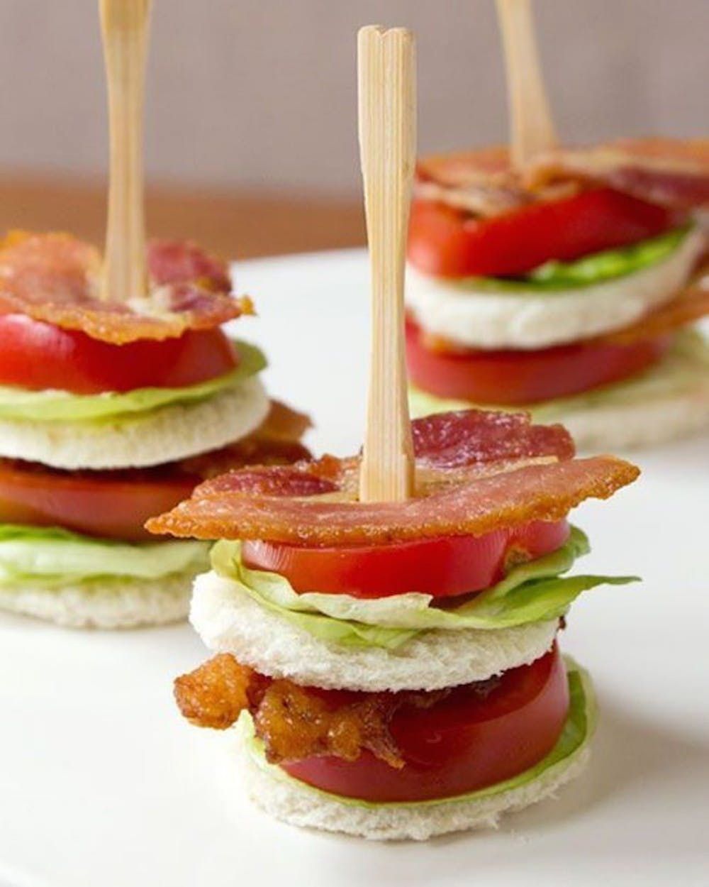 finger food presentation ideas