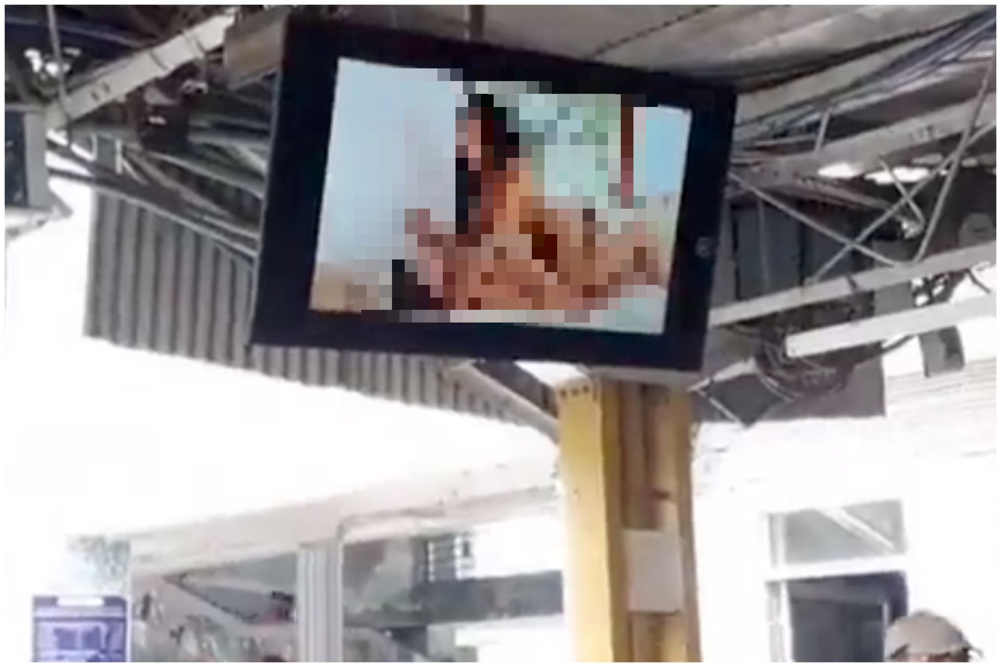 Patna Sex Video - Porn video broadcast at busy Patna railway station | indy100