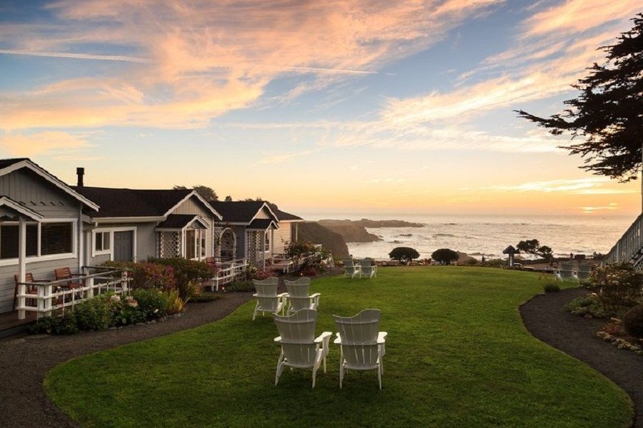 9 Oceanfront Hotels That Won't Break the Bank - 7x7 Bay Area