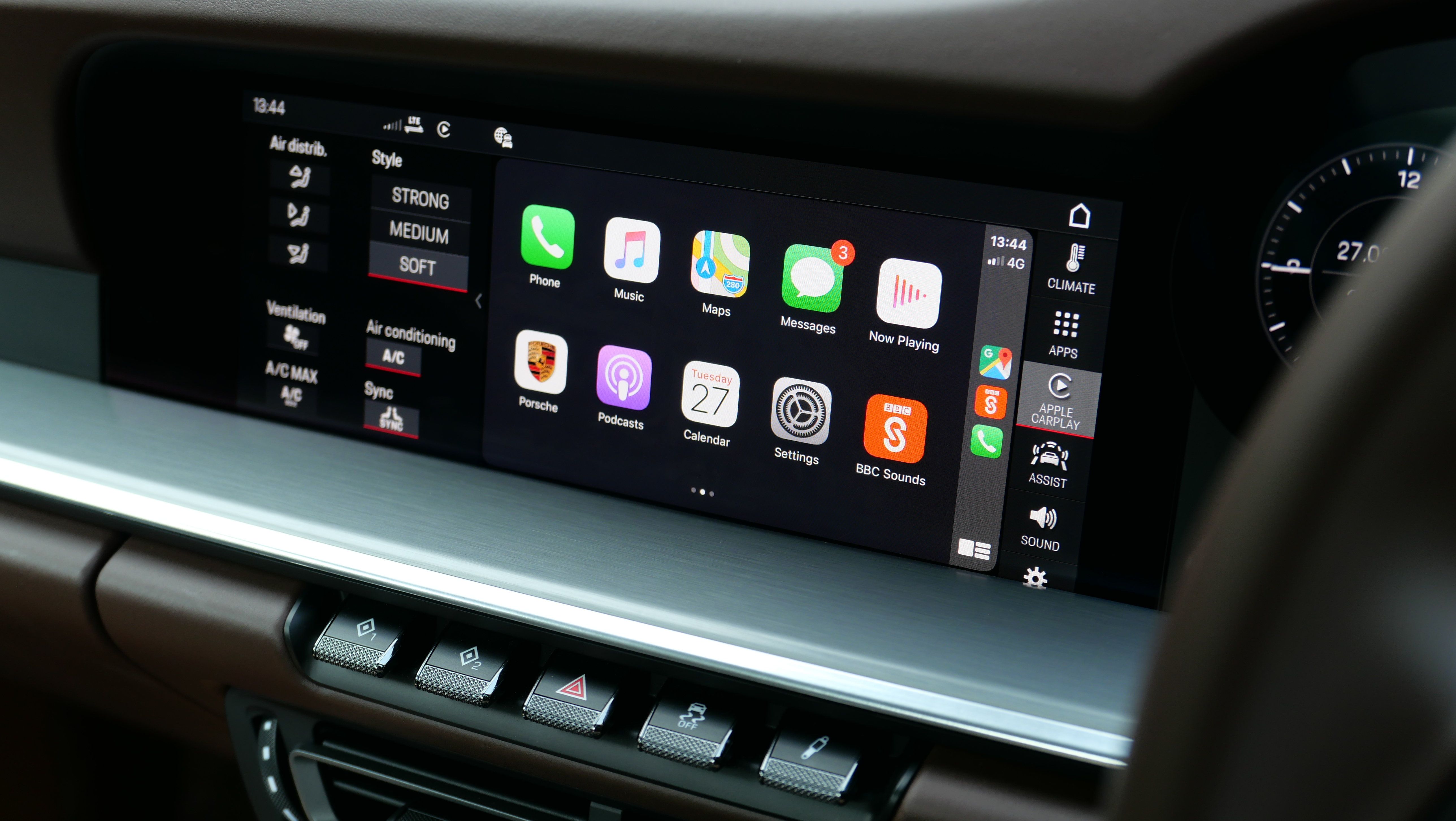 ios 15.7 carplay