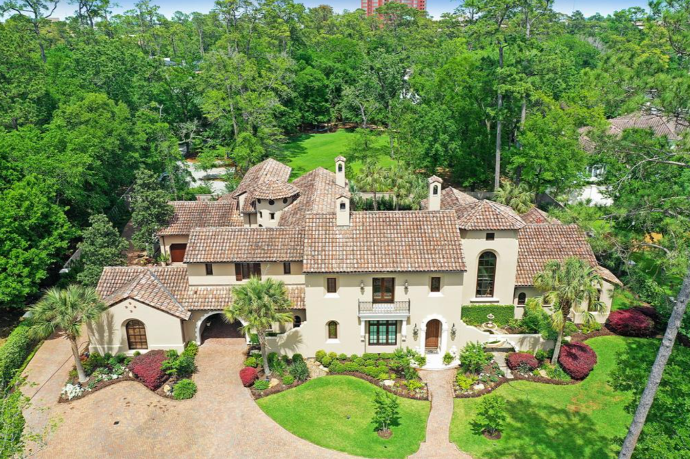 This $7 Million Tuscan-Style Manse in Texas Comes With a Tree House