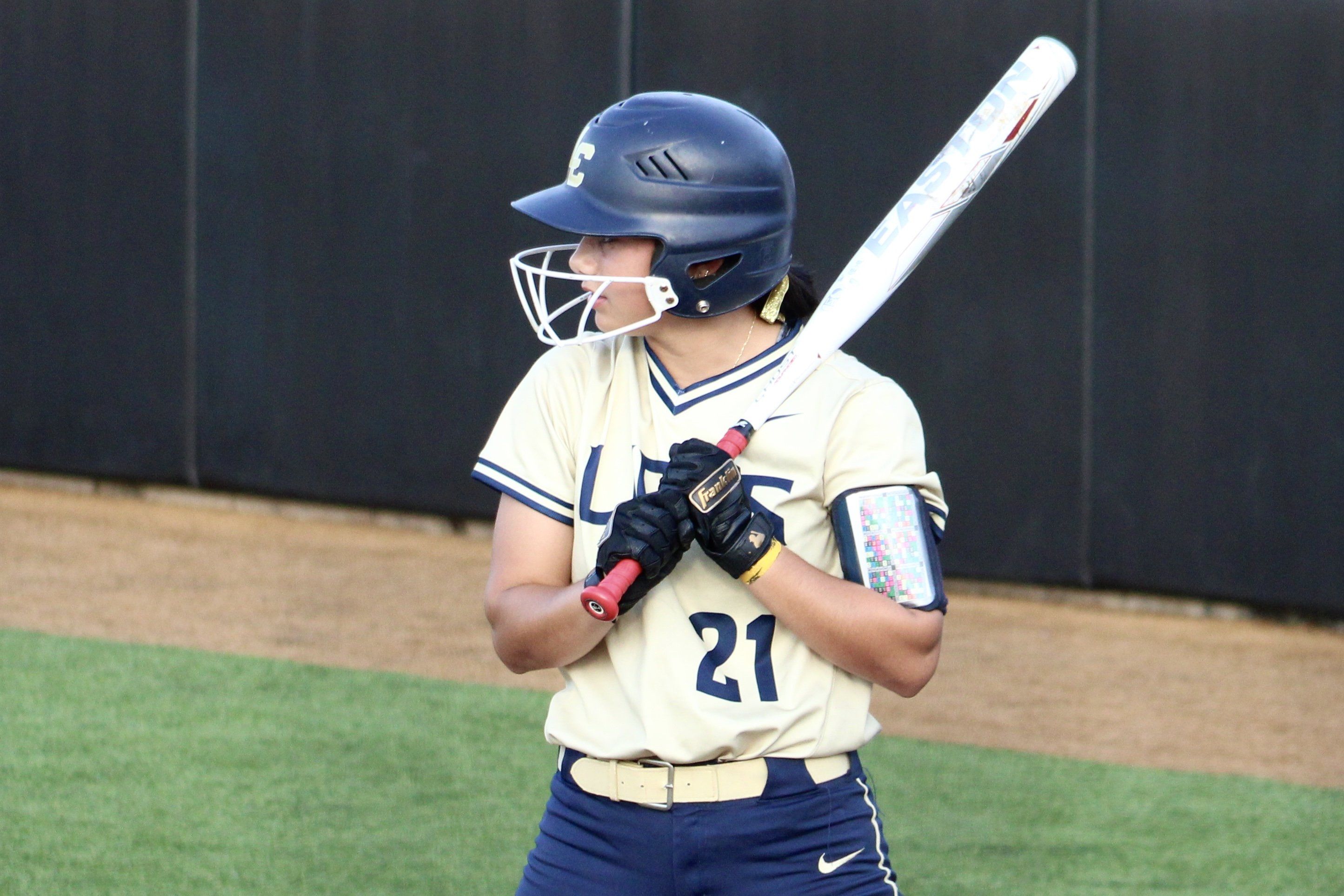 BASEBALL: Barbers Hill completes sweep of Lake Creek