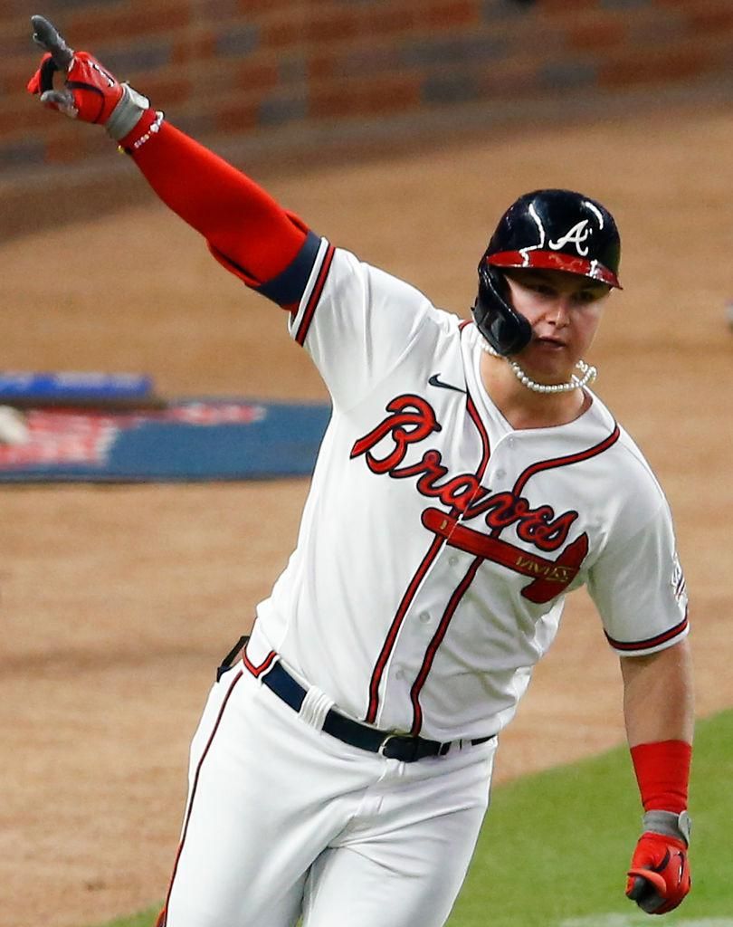 Joc Pederson pearls: Why is Braves outfielder wearing pearl necklace?