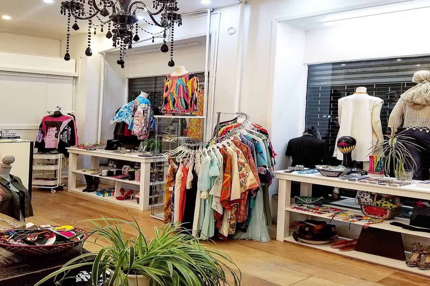 12 best thrift stores in Brooklyn for vintage clothing + Brooklyn