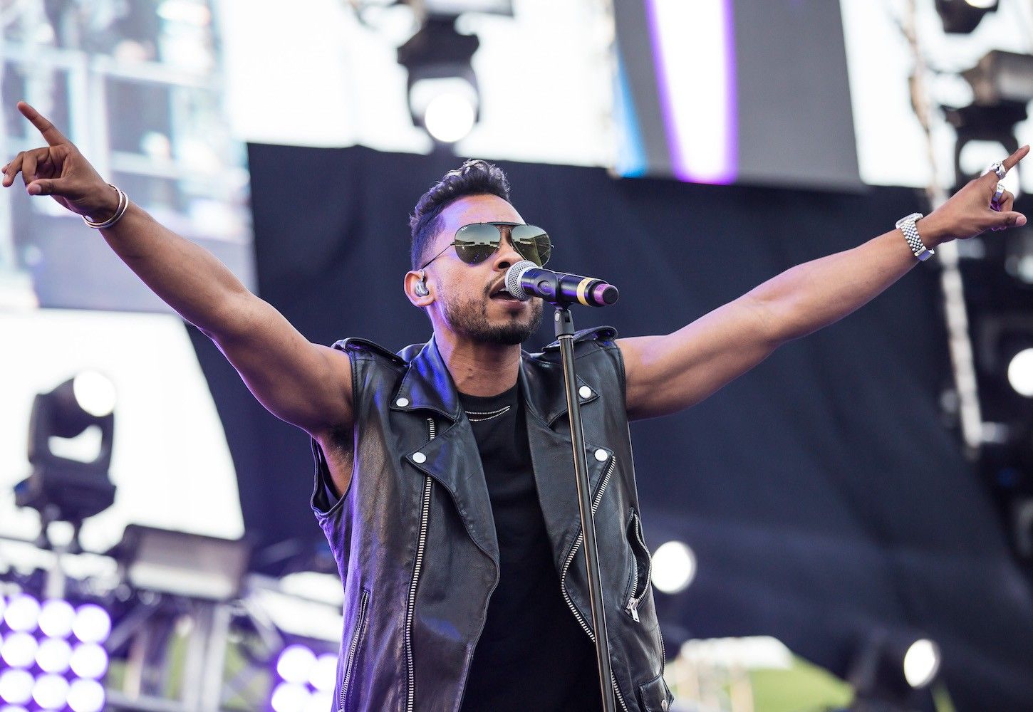 Miguel Releases 'Clarity Trip,' Music For You To Vibe To In A