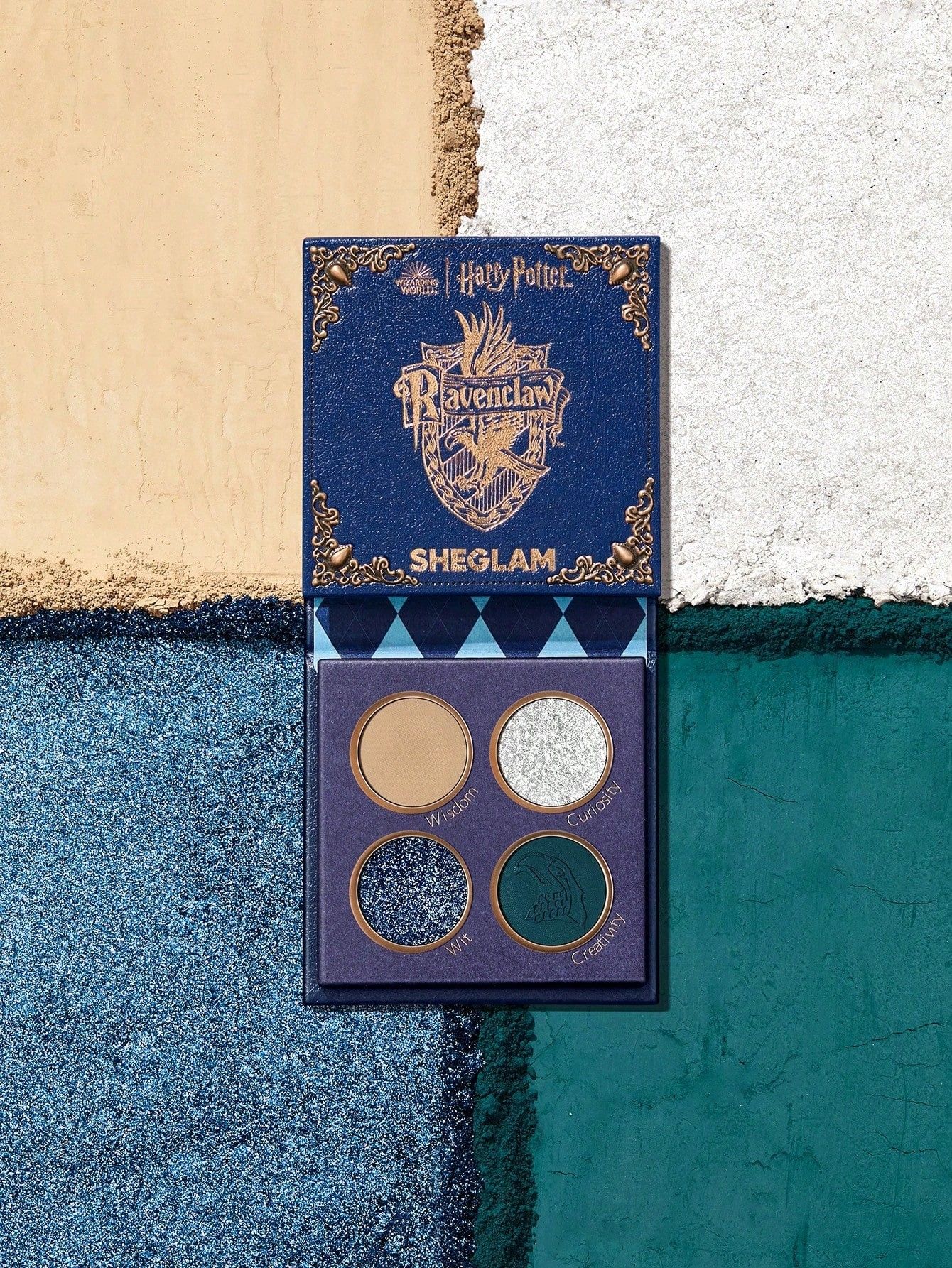 Hogwarts houses  Harry potter makeup, Harry potter eyeshadow, Harry potter  outfits