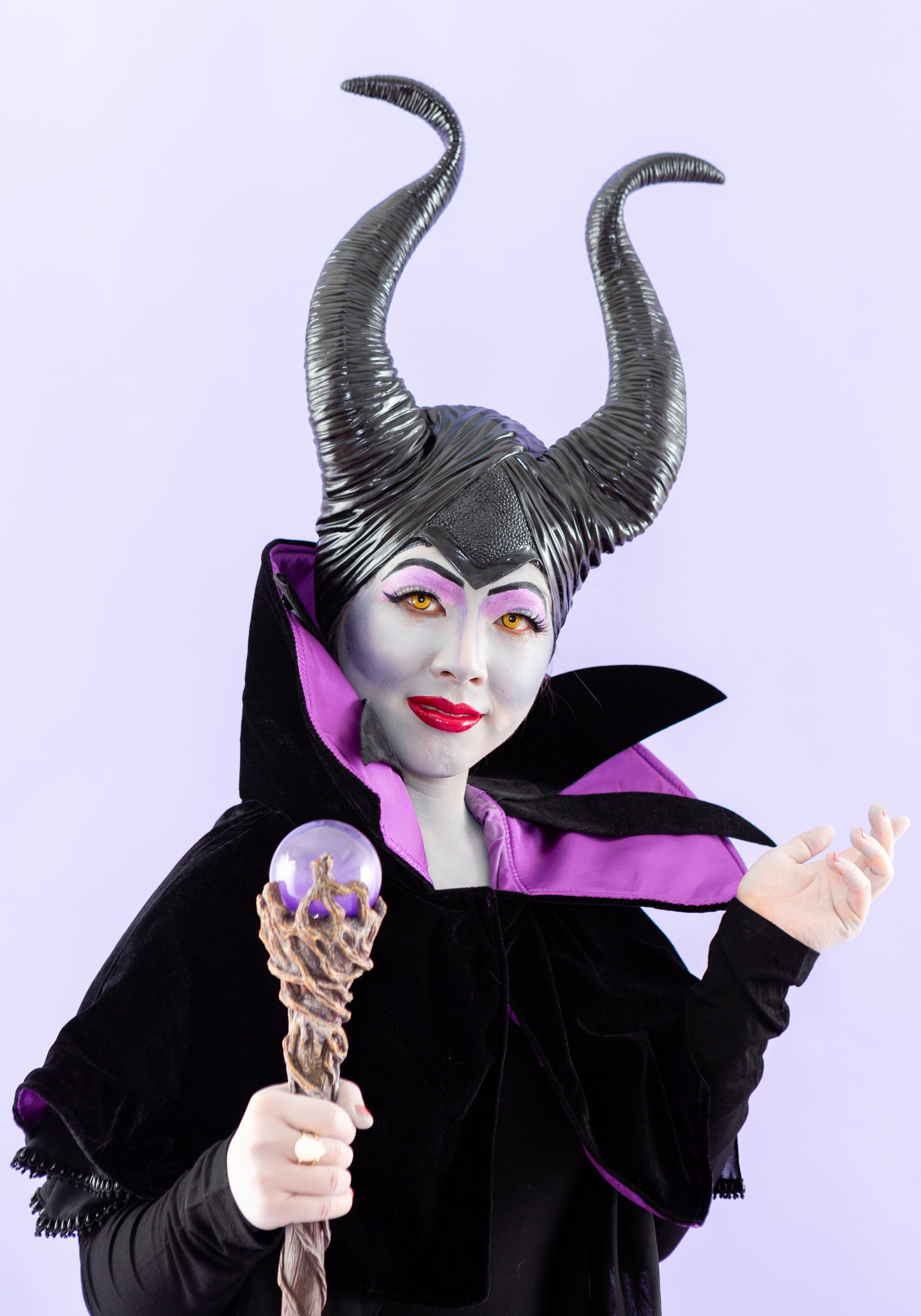 DIY Ursula Halloween Costume & Makeup Look