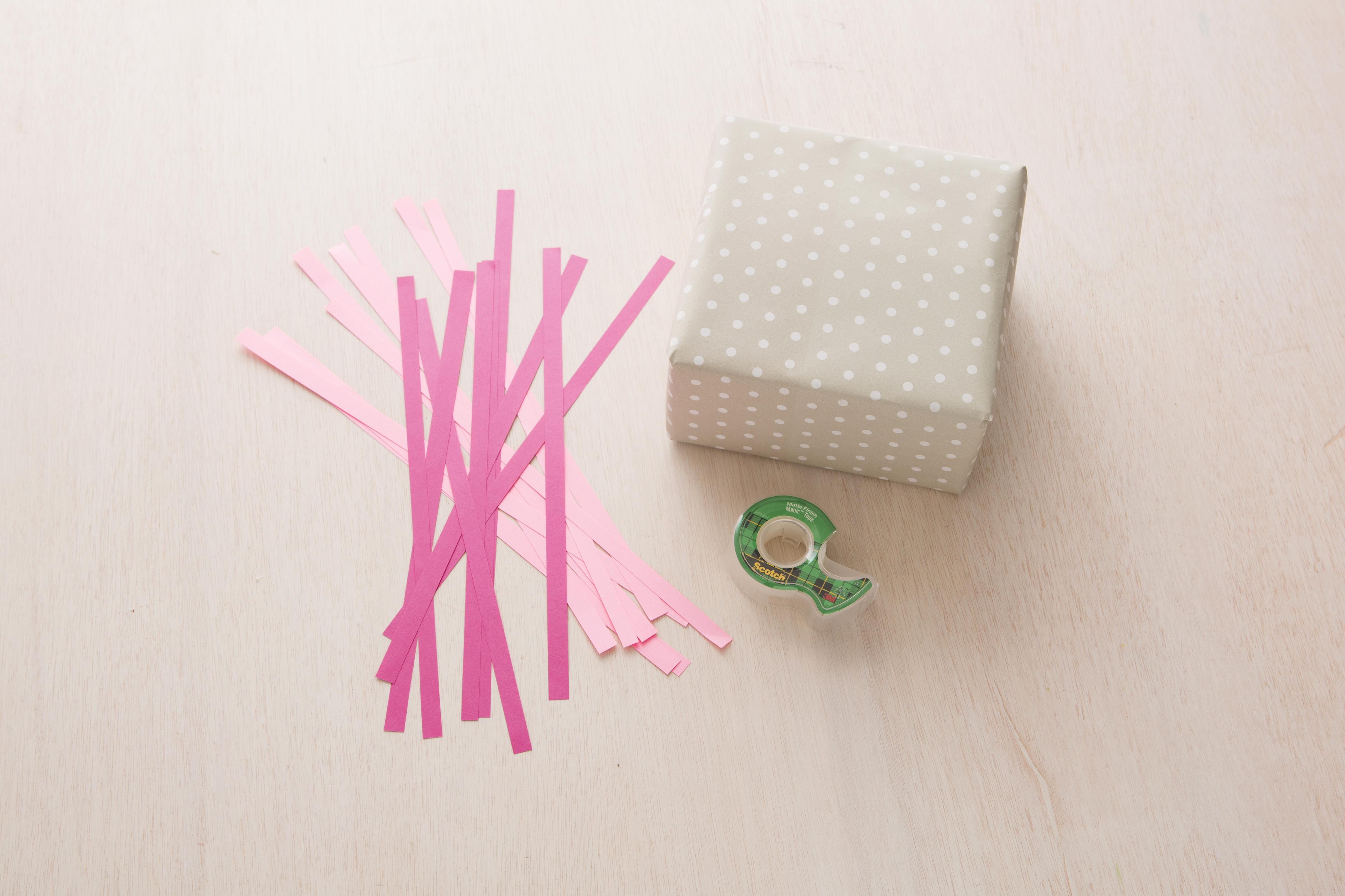 Last Minute Gift Wrap Alert! DIY Washi Tape Wrapping Paper - Brit + Co