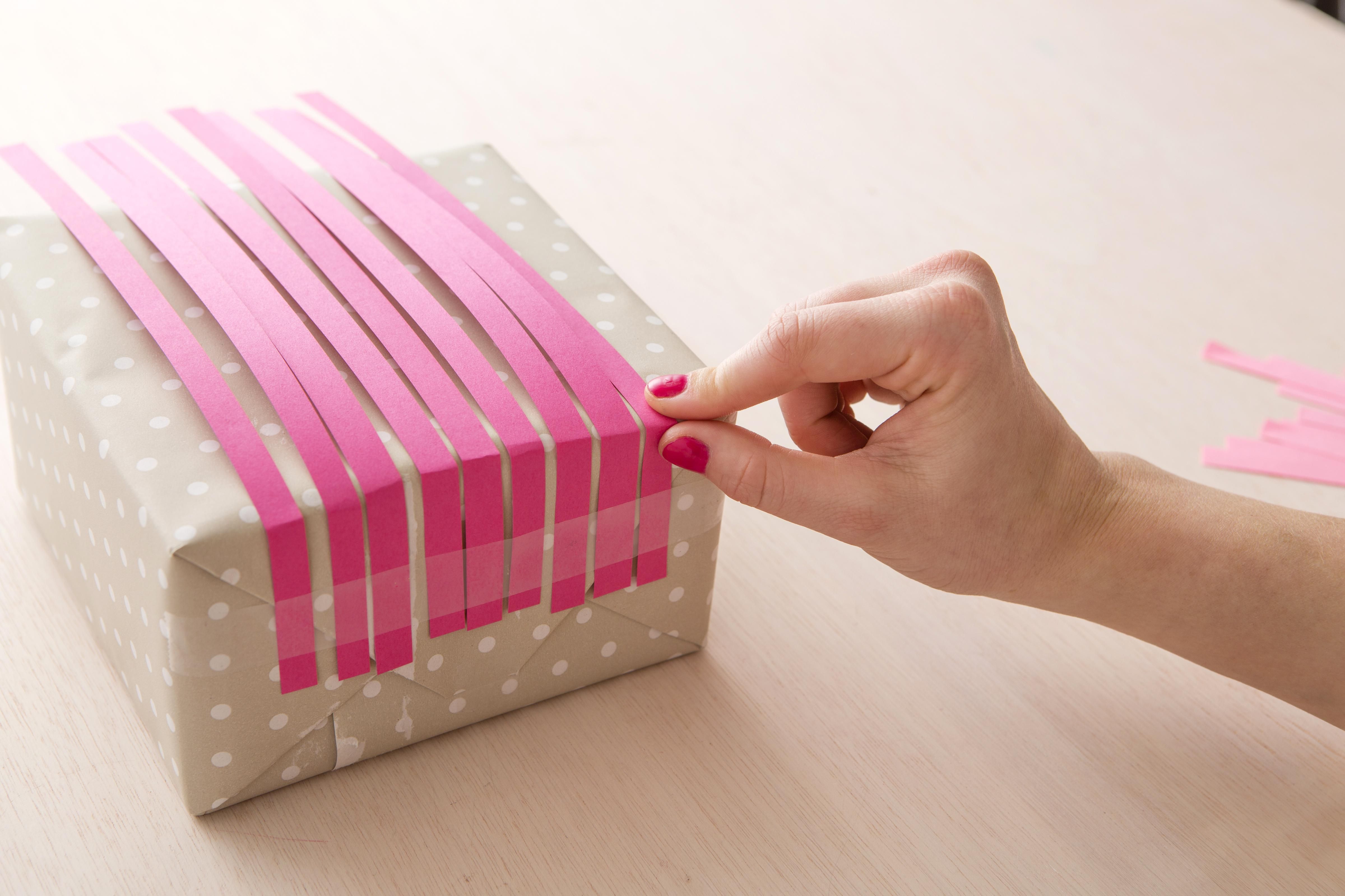 Last Minute Gift Wrap Alert! DIY Washi Tape Wrapping Paper - Brit + Co