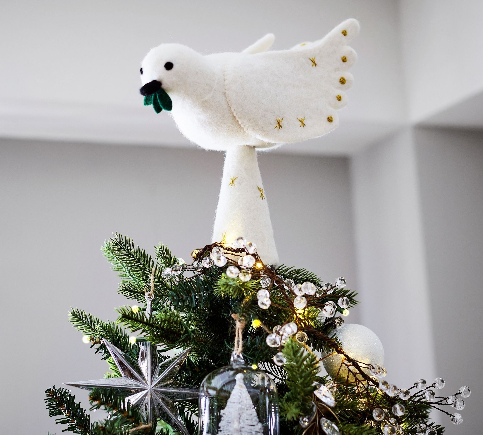 Delia Tree Topper