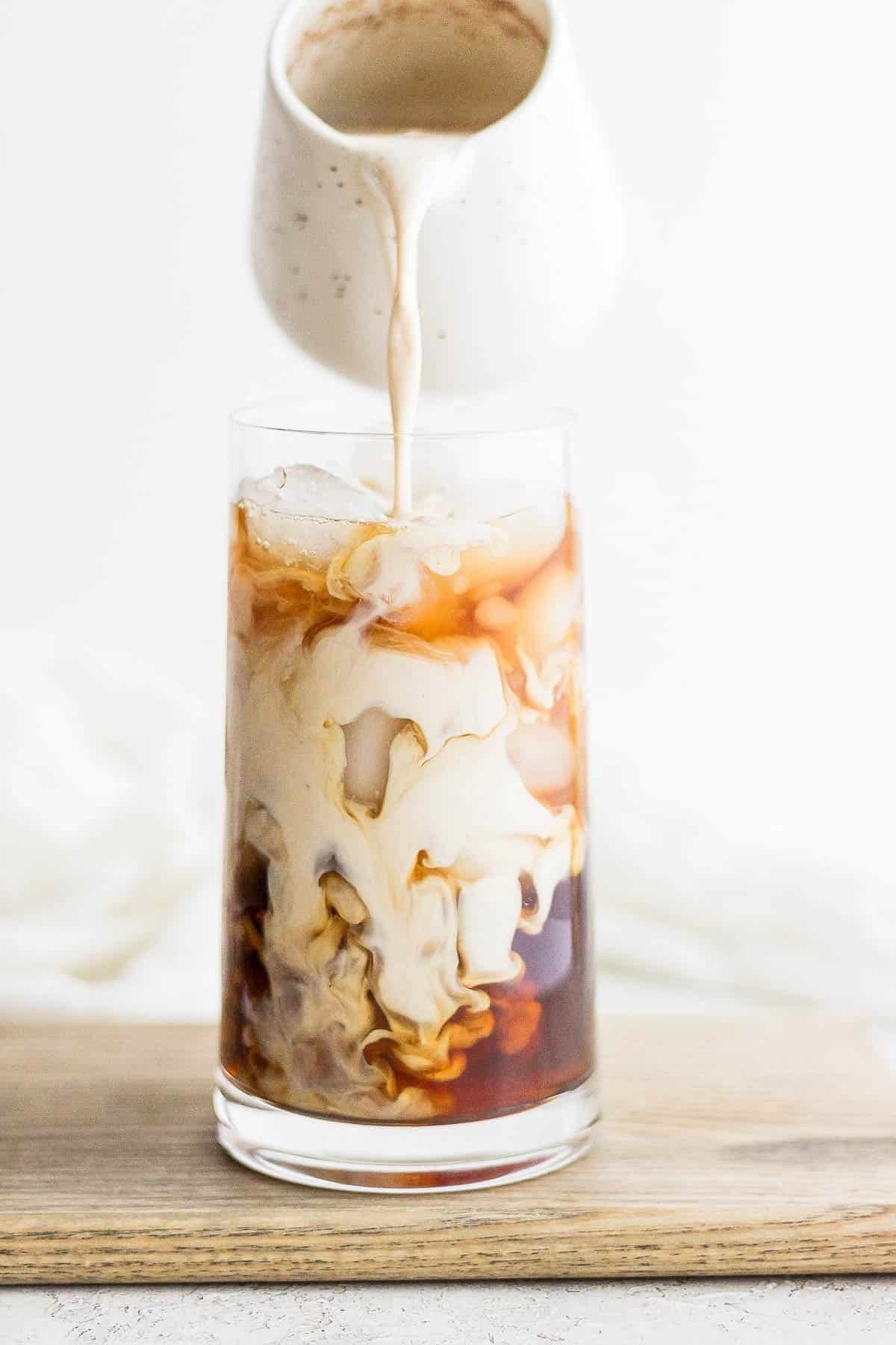 How to Make Cold Brew Coffee {5 Fun Flavors} - The Girl on Bloor