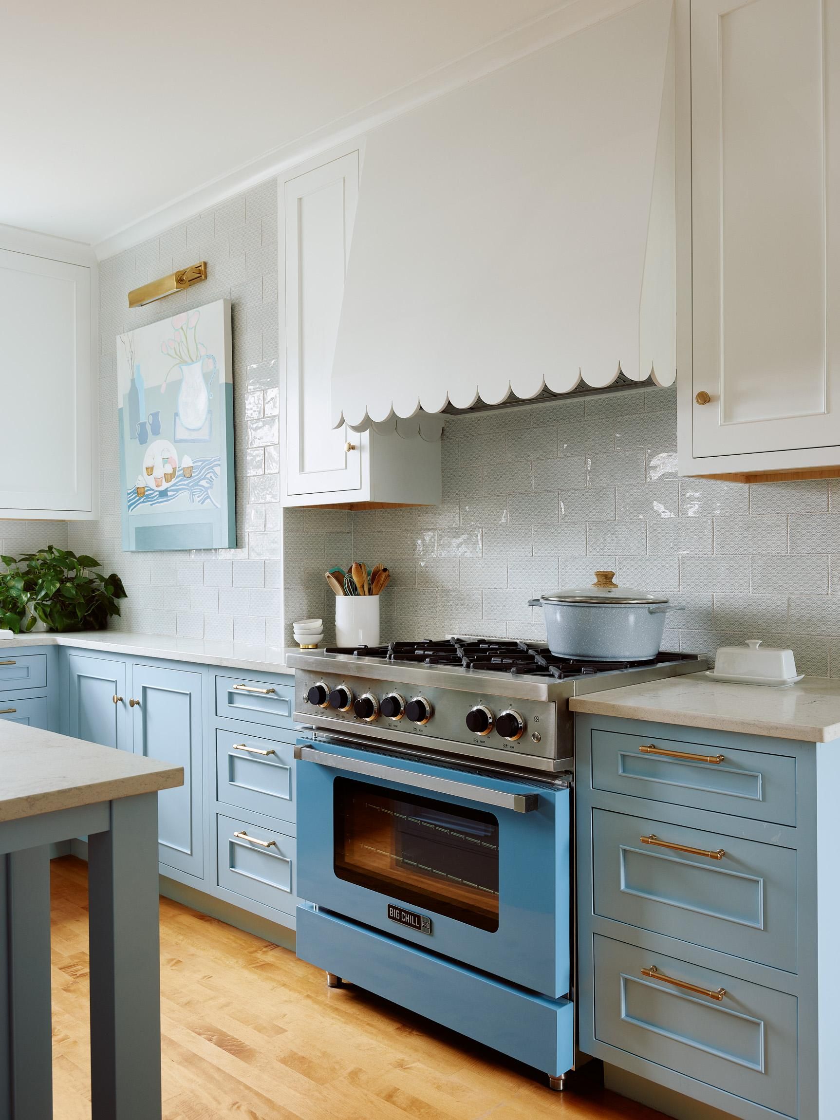 10 Colorful Kitchens That Buck The All-White Trend – SheKnows