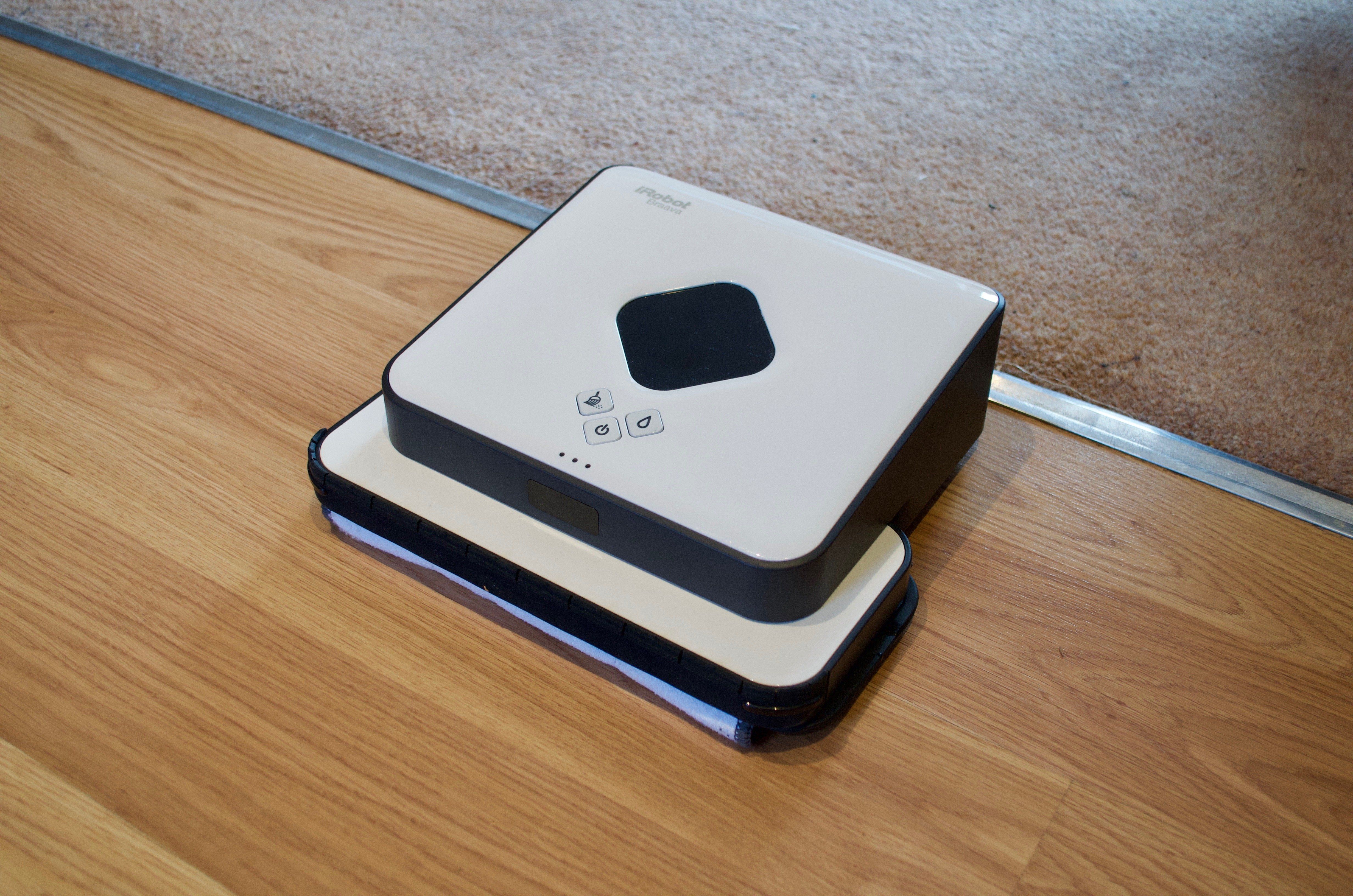 Irobot braava 390t cheap mopping robot