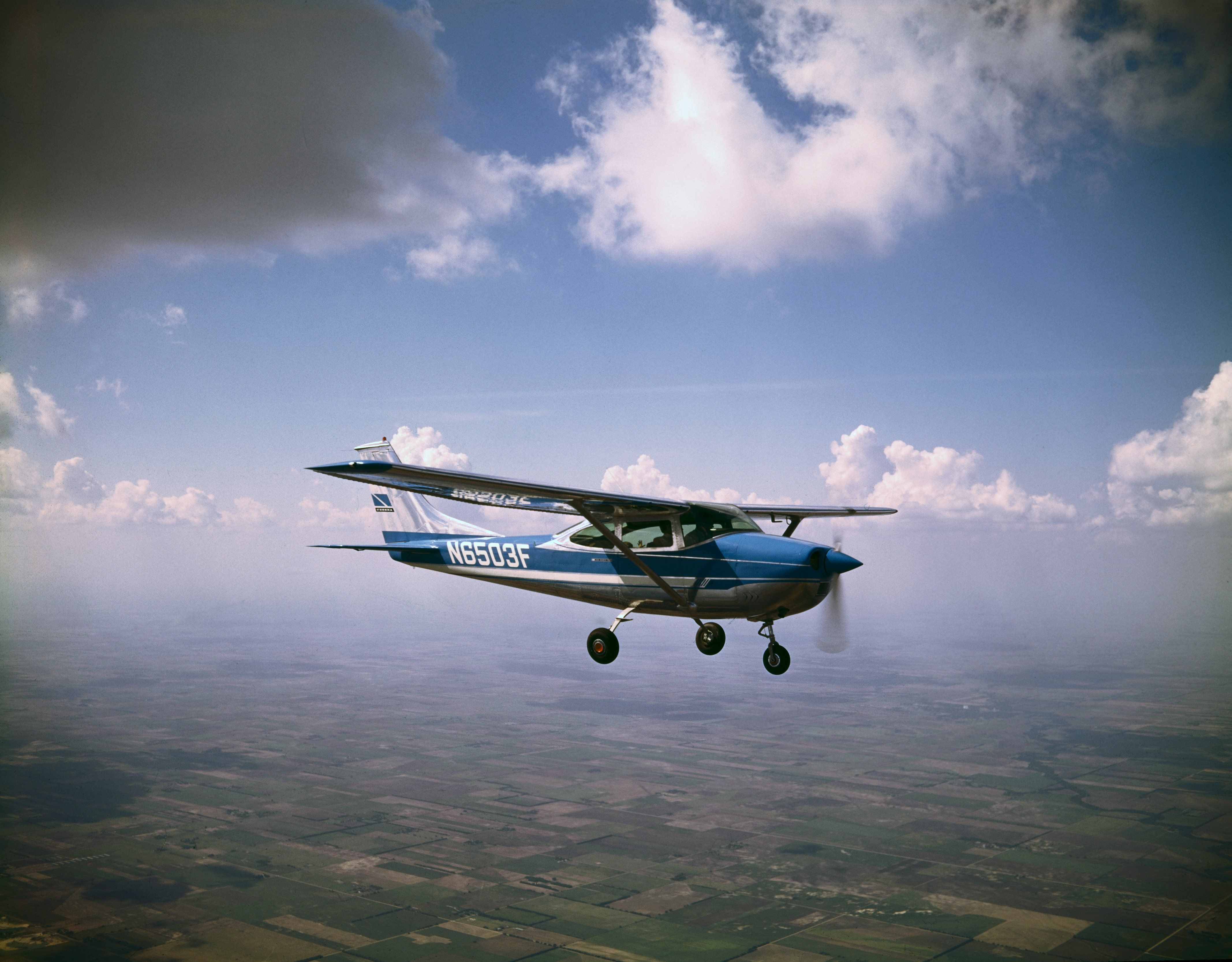 Learning to Fly with a Flight Simulator - FLYING Magazine