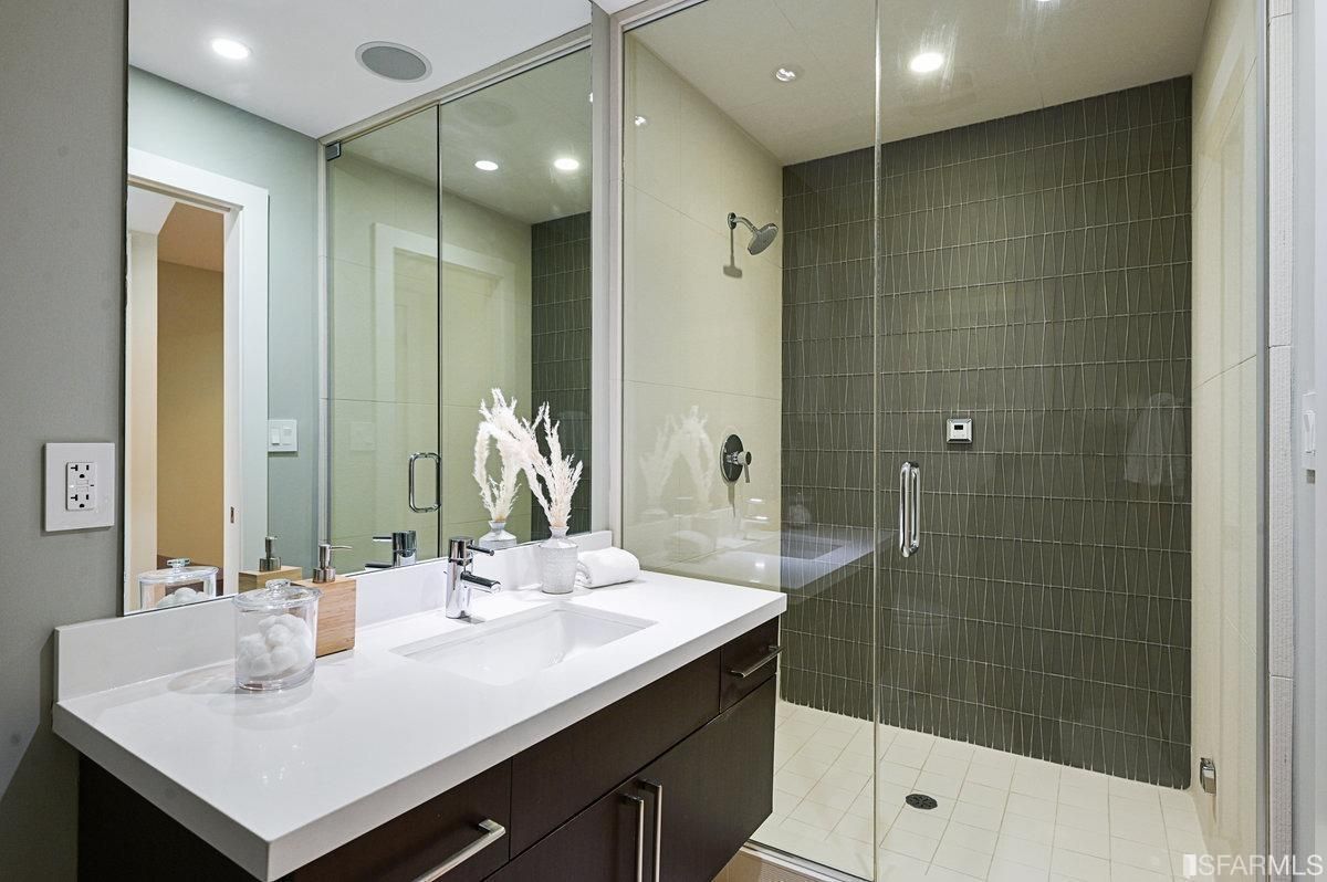 Master Bathroom Layout Ideas, Tips, How Create the Good One - Guilin  Cabinets