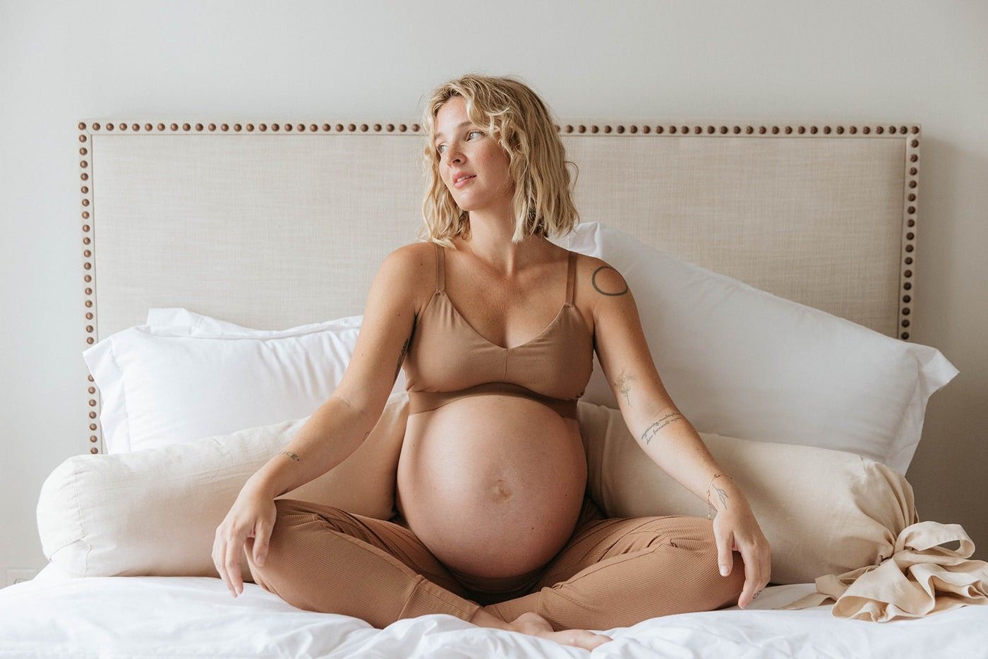 Get The Best Gift For Pregnant Wife: 10 Great Ideas To Nourish And Cherish  Her During Her Pregnancy