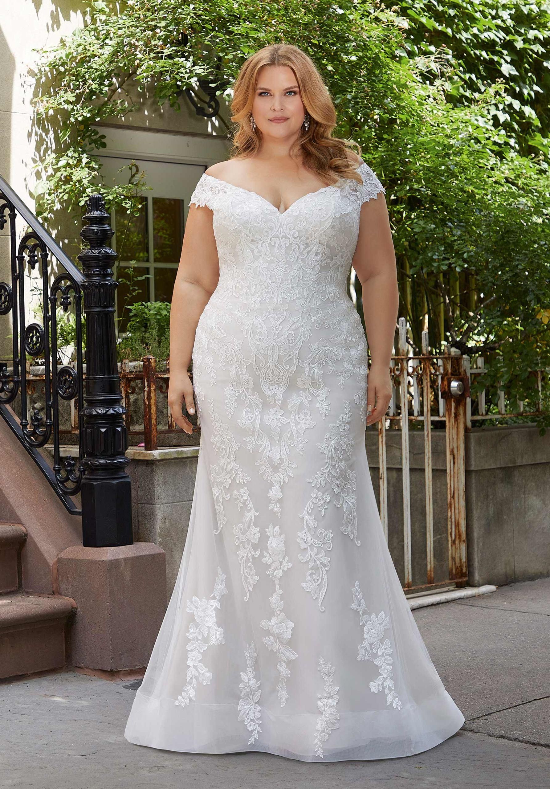 Plus-Size Wedding Dresses Guide For Curvy Brides!