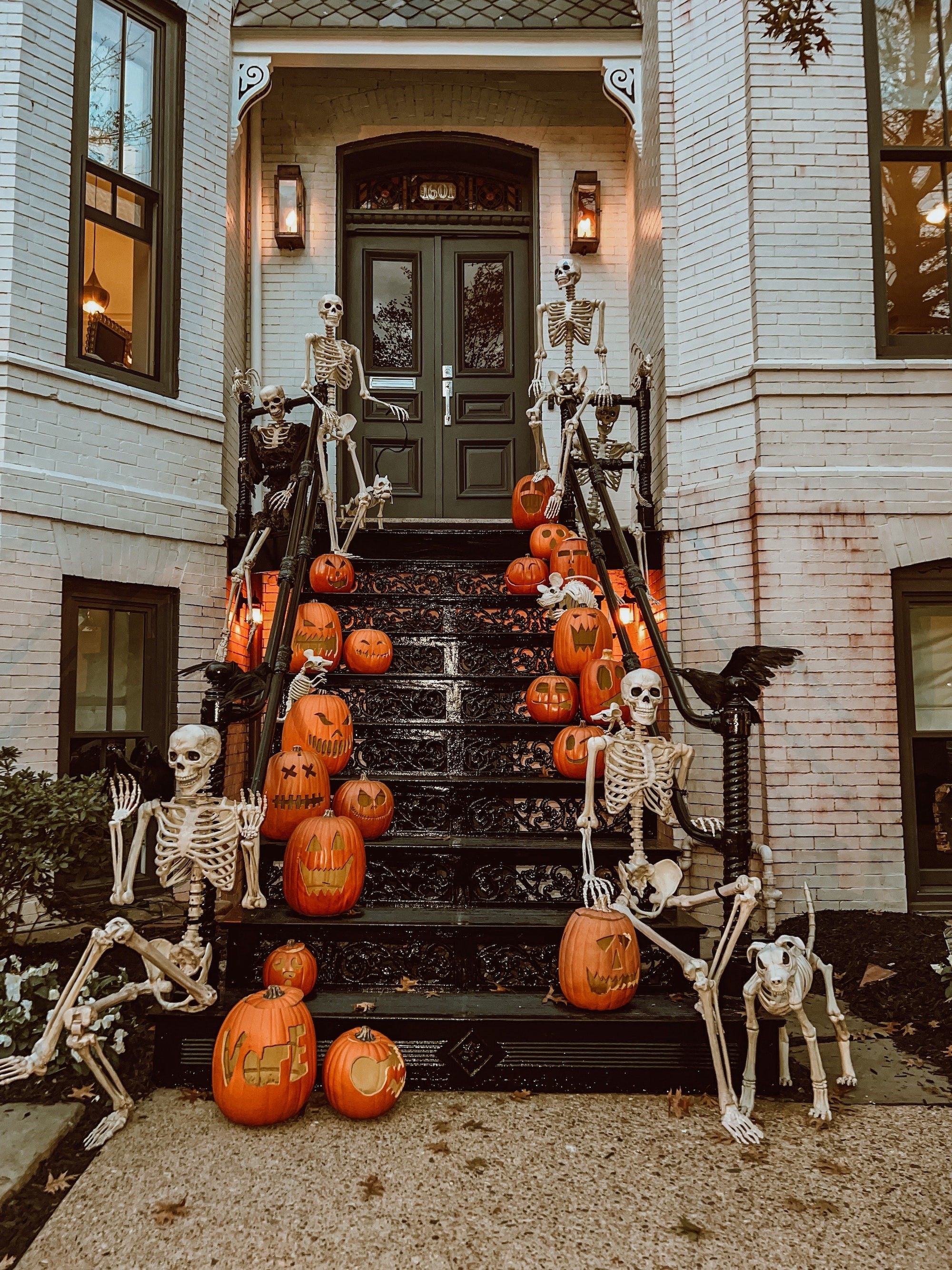 How To Throw The Ultimate Halloween Party For 2023 - Brit + Co
