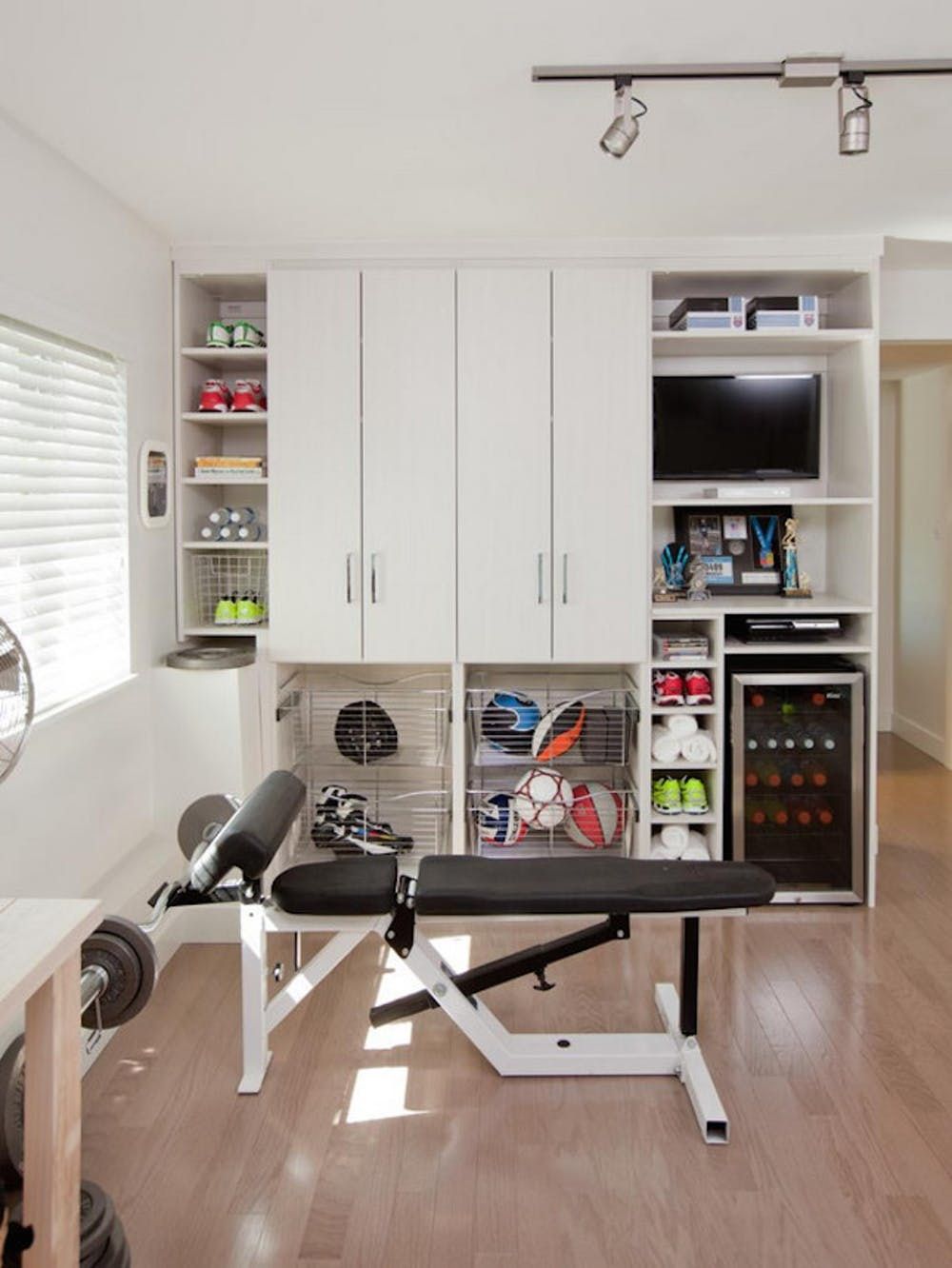 19 Small-Space Home Gym Hacks You Need to Keep Those Resolutions