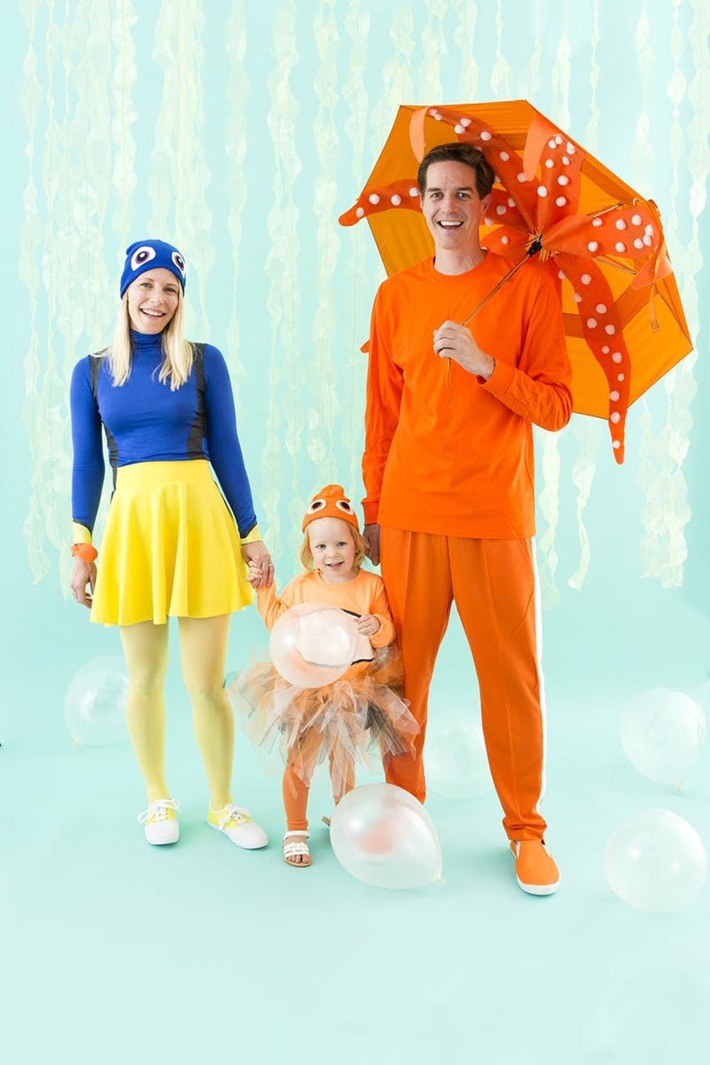 55 Family Halloween Costume Ideas (Dog Included) - Brit + Co