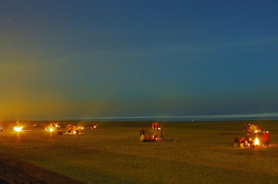 Bonfire Santa Cruz Beach: The Ultimate Guide to Your Perfect Beach Night