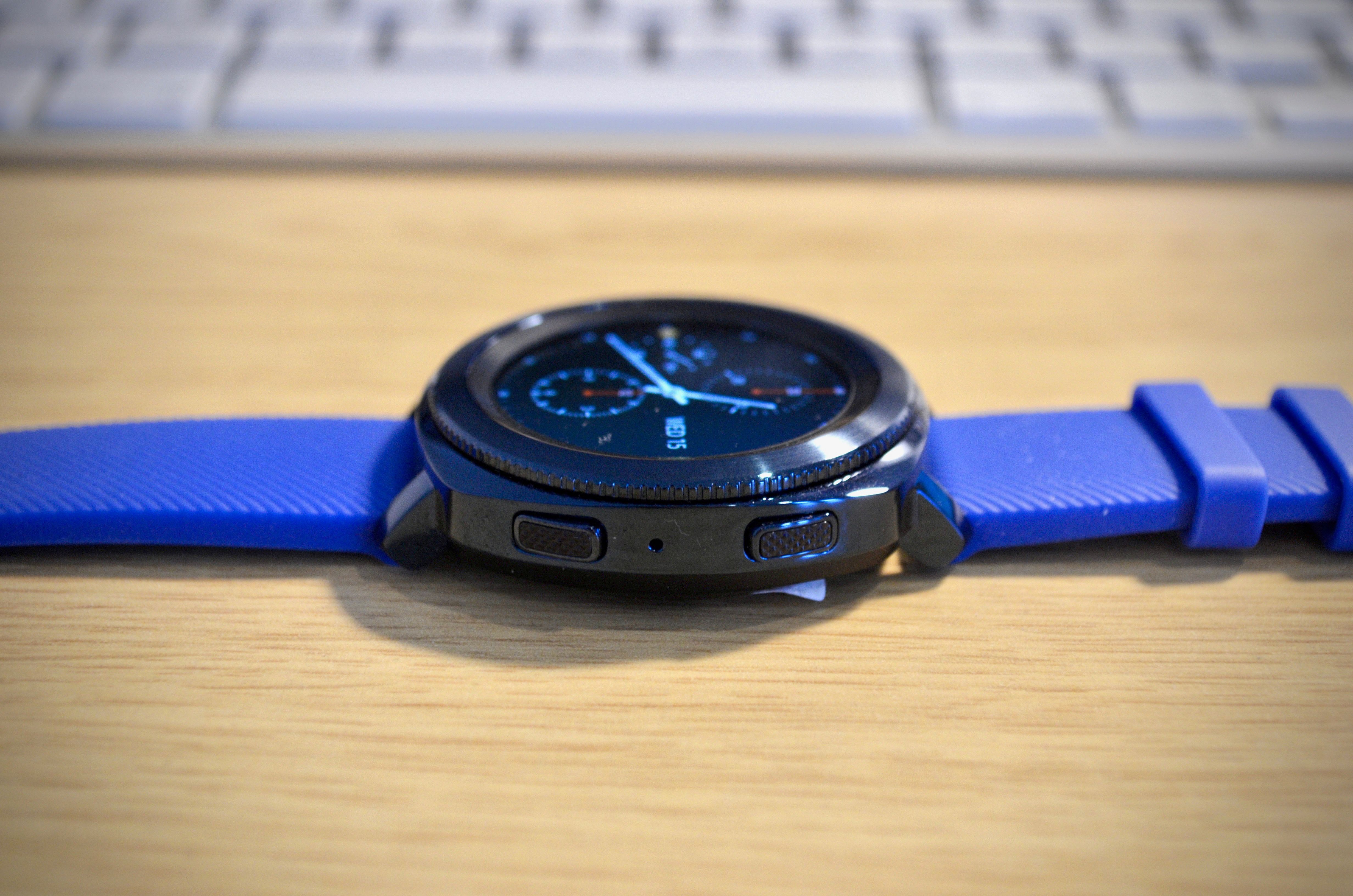 Samsung gear sports blue online