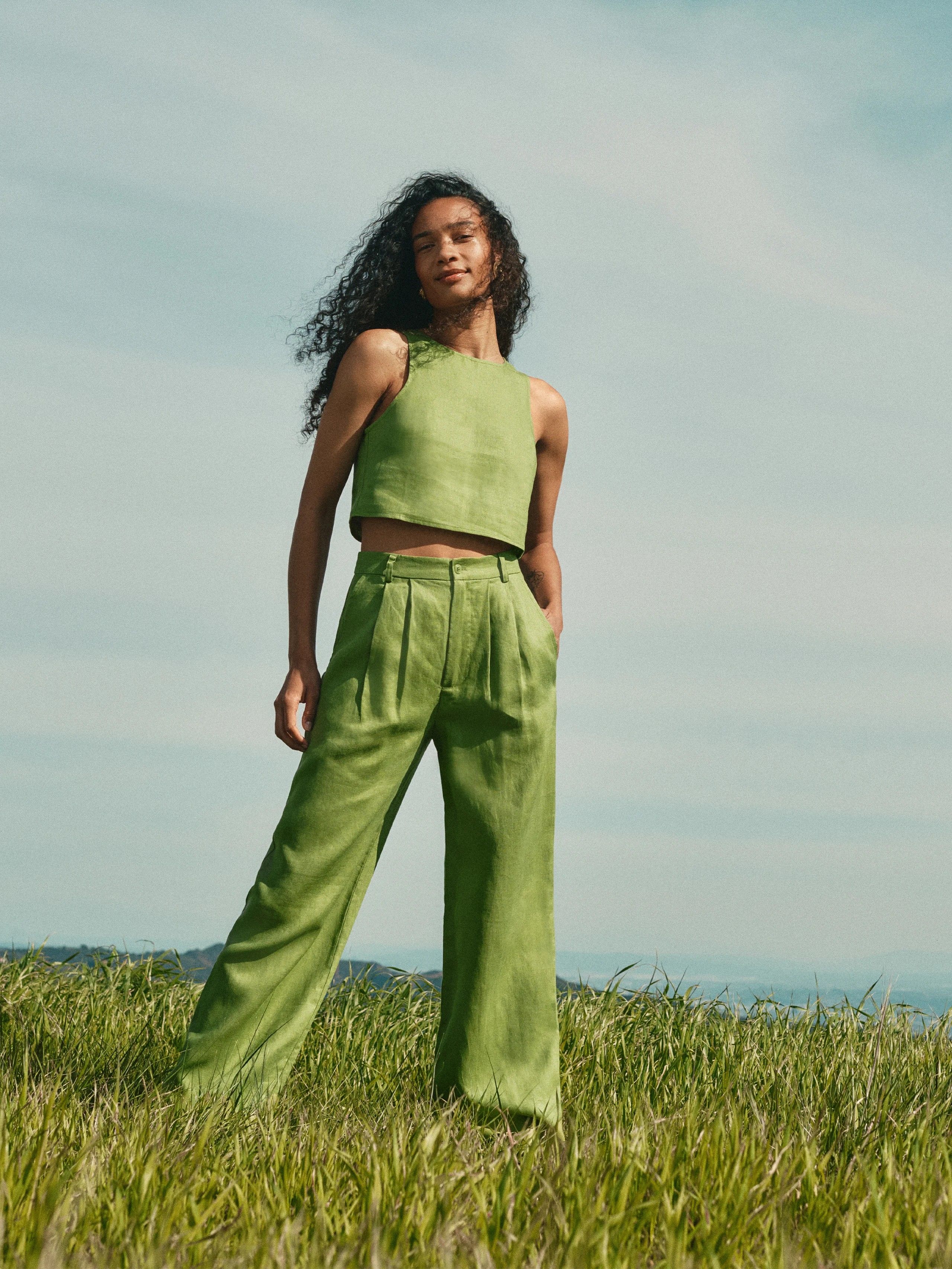 Linen Pants Outfits For Summer 2023 Brit Co