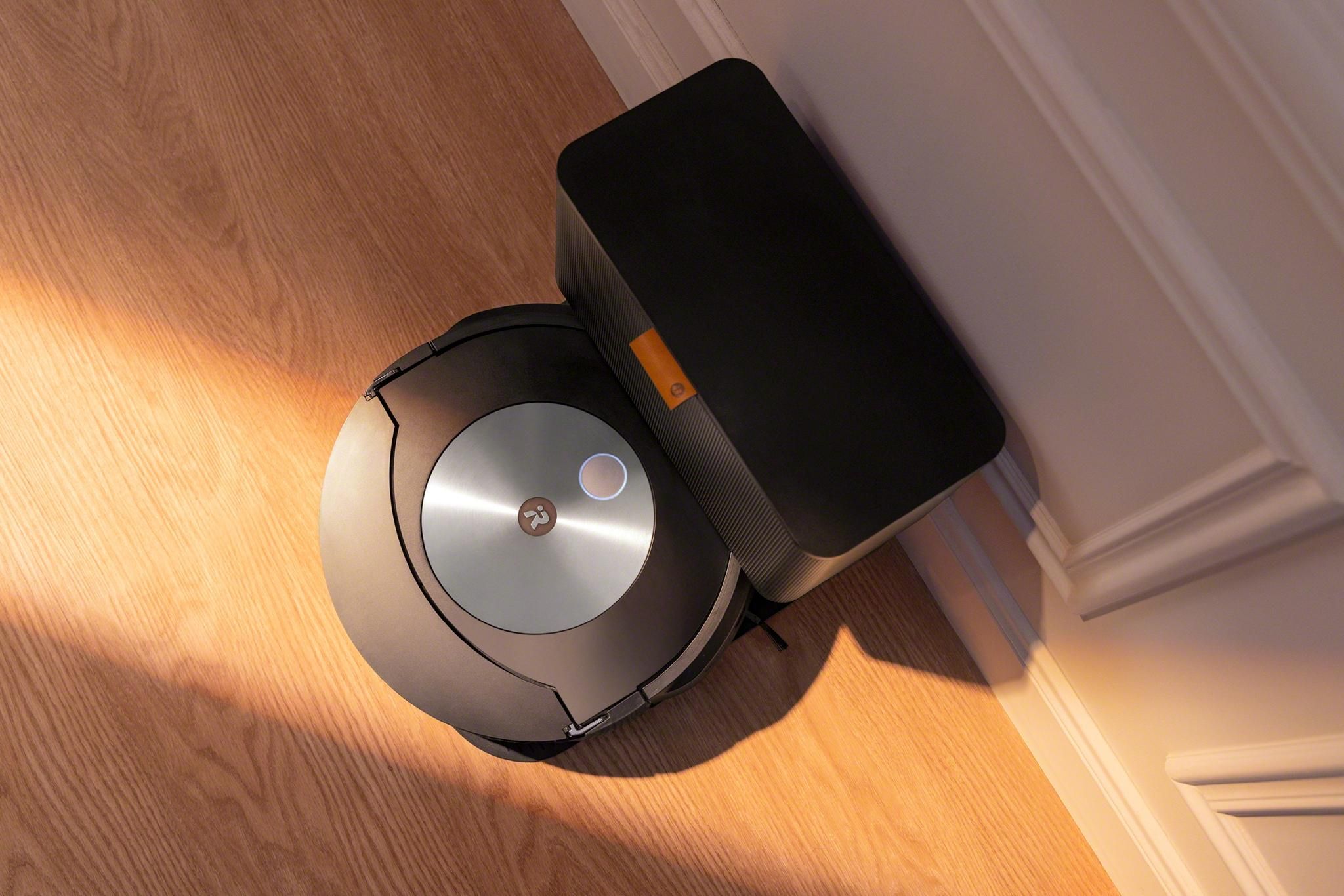 iRobot Crams Mop and Vacuum Into Newest Roomba - IEEE Spectrum iRobot Crams Mop and Vacuum Into Newest Roomba - IEEE Spectrum