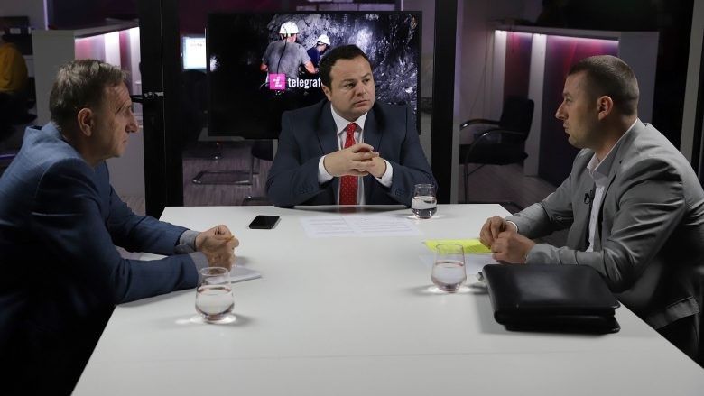 Jusuf Azemi dhe Valon Leci foto Ridvan Slivova 1