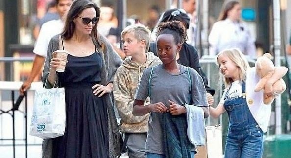 2017/07/angelina-jolie.jpg