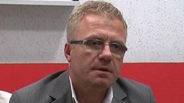 2016/01/driton-tali-pres-p-euml-rplasje-verbale-madje-edhe-fyerje-por-jo-grushta_hd.jpg