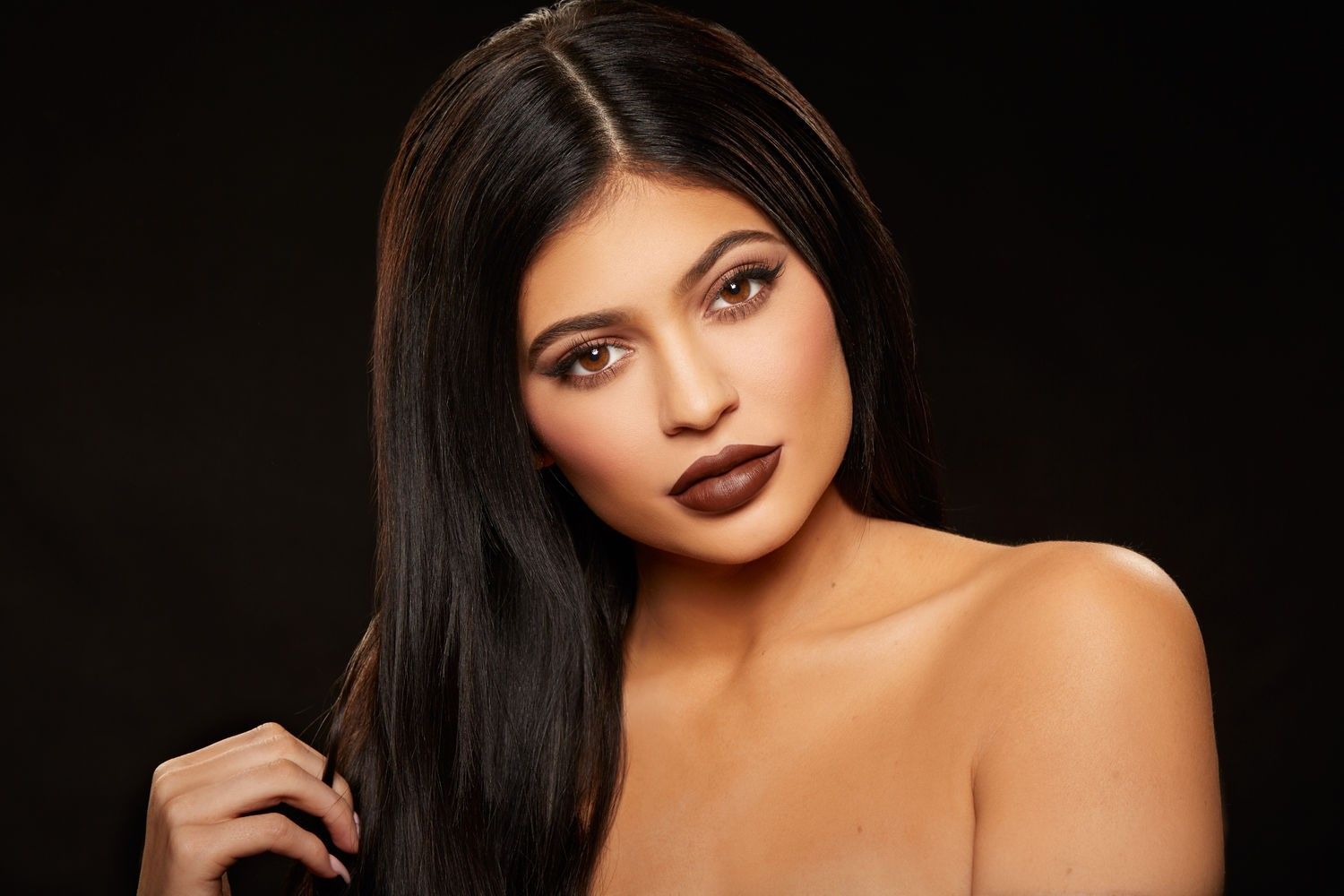 kylie jenner lip kit dark lipstick main