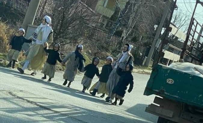 2022/02/lev-tahor.jpg