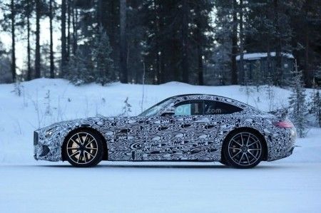 AMG GT-R 2