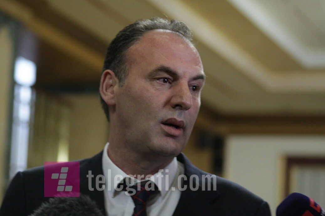 2016/10/fatmiri-1.jpg