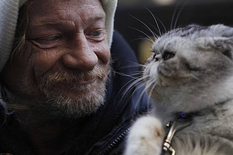 Homeless Man Reunited with Beloved Cat