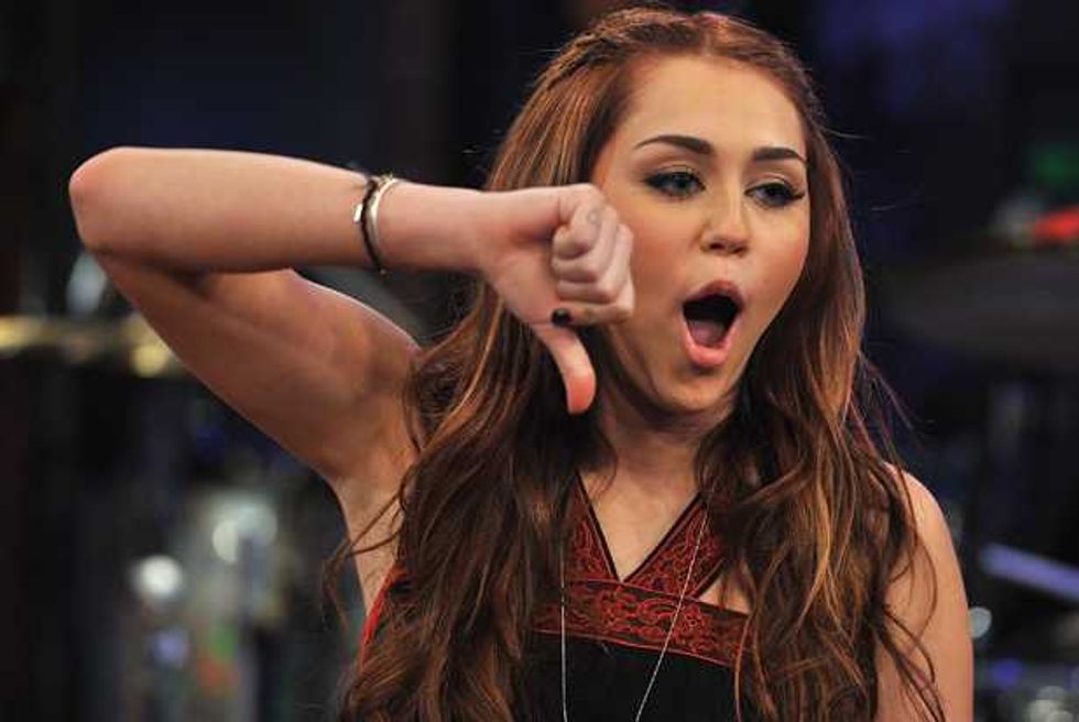 Miley Cyrus, Twitter Pundit