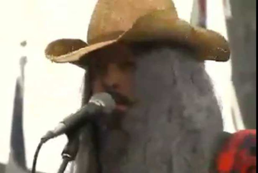 Foo Fighters Taunt Protesters Outside Westboro Baptist Church