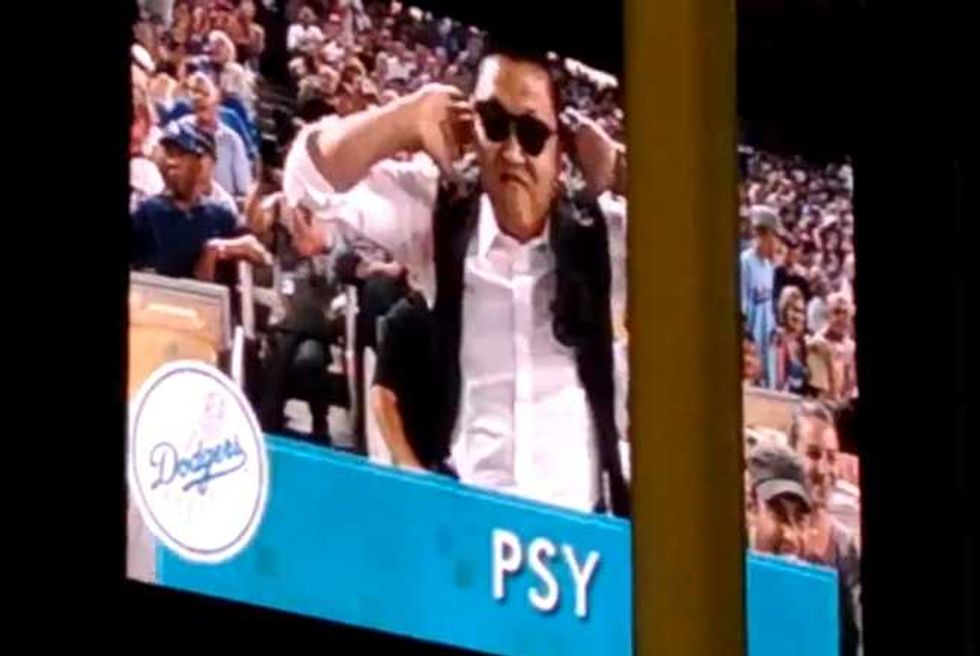 PSY Dances to "Gangnam Style" at Los Angeles Dodgers Game