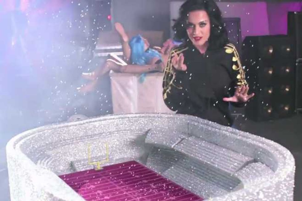 Katy Perry Hypes Up Her Super Bowl Halftime Show With Crazy Commercial