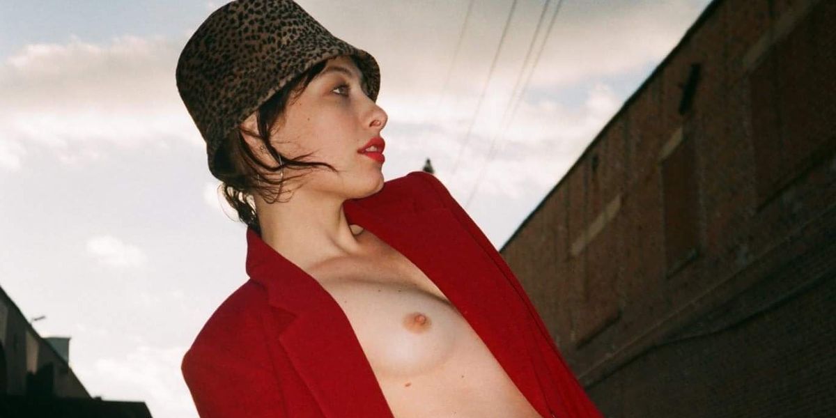 It's Samantha Urbani's World and We're Just Living in it
