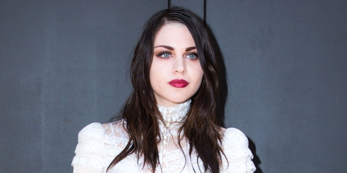 Read Frances Bean's Touching Handwritten Letter to Kurt Cobain for His 50th Birthday