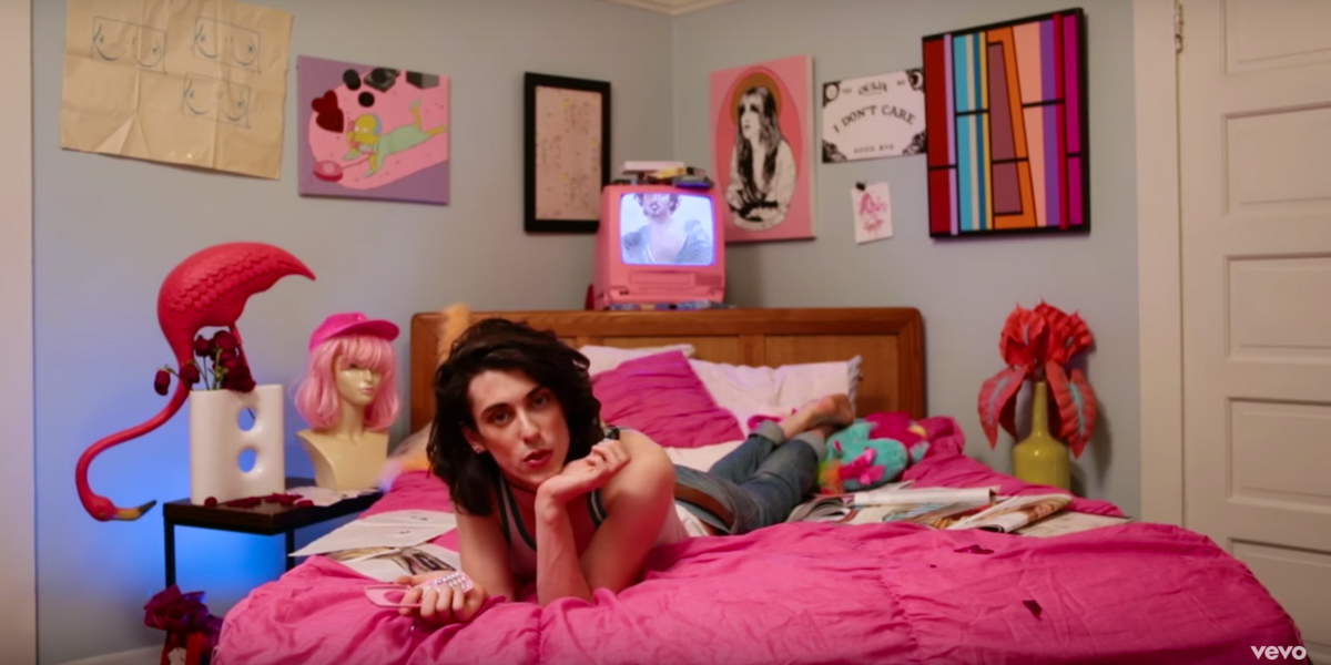 Watch PWR BTTM's Music Video For Highly Relatable Jam "Answer My Text"