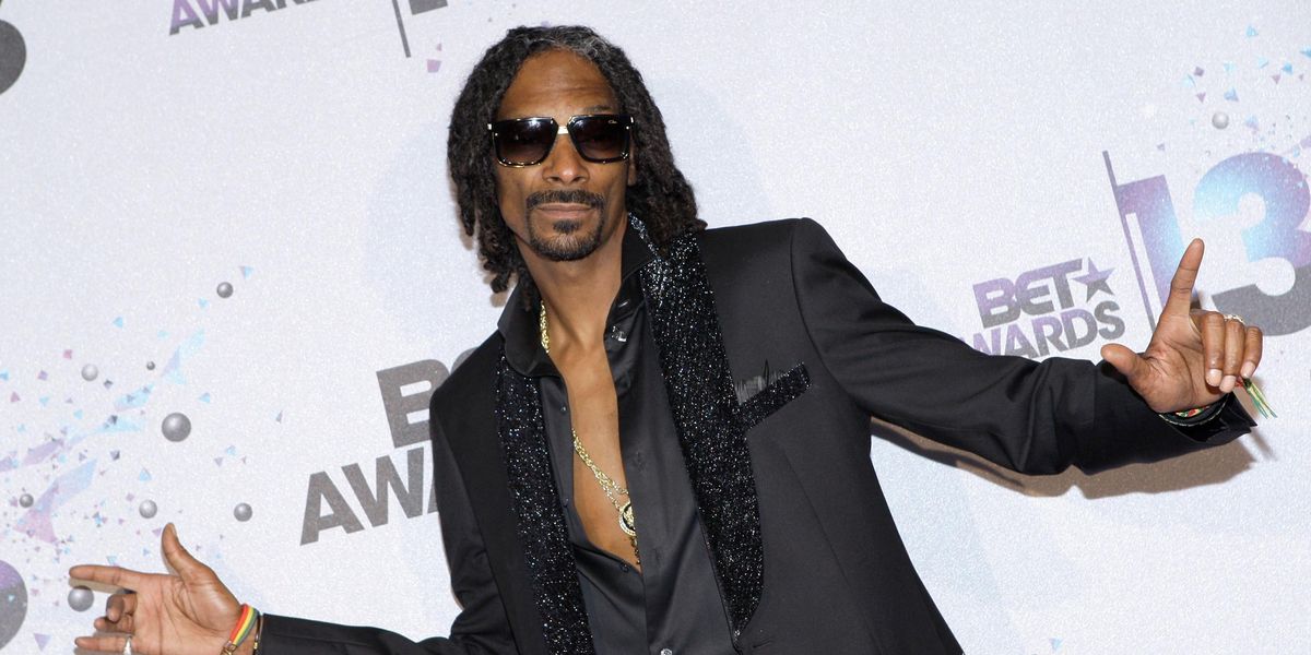 Snoop Dogg Does Us Proud, Sets Off Every Smoke Alarm in His Hotel By Celebrating 4/20