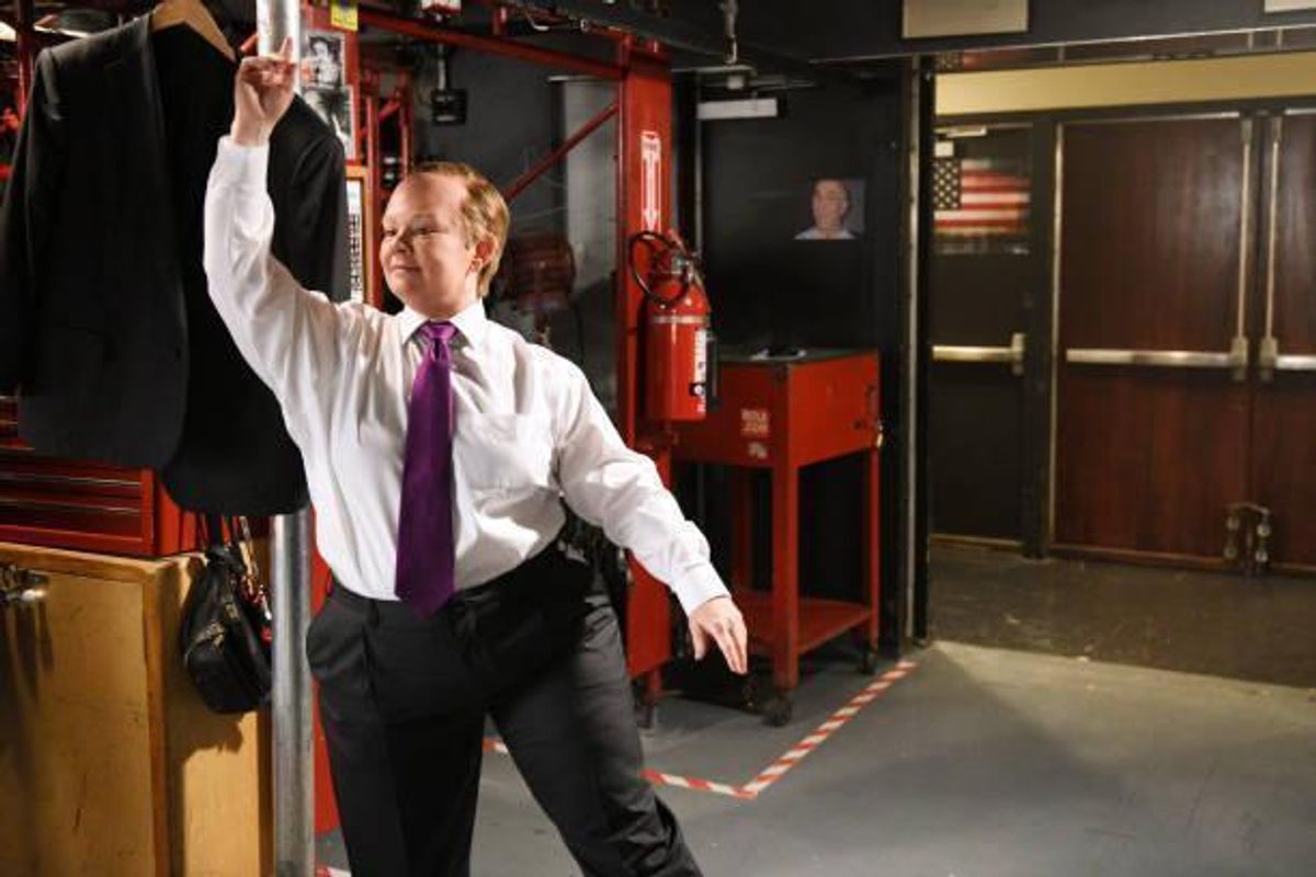 Melissa McCarthy honors moms, wrecks Sean Spicer on new SNL